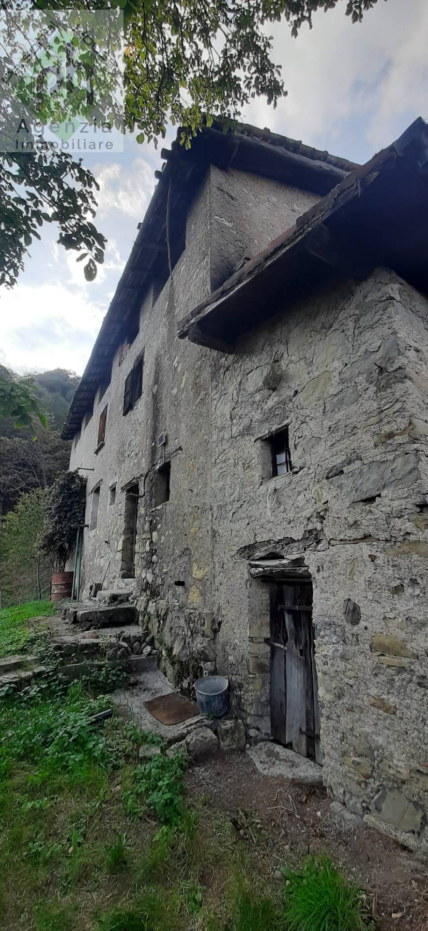 Rustico in vendita a Lavenone, Bisenzio