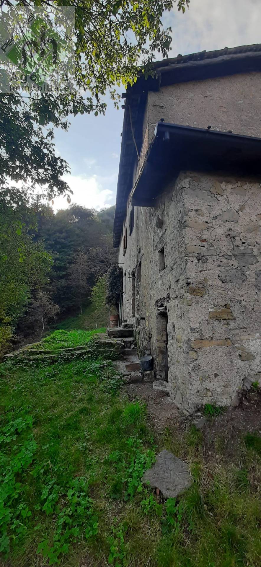 Rustico in vendita a Lavenone, Bisenzio