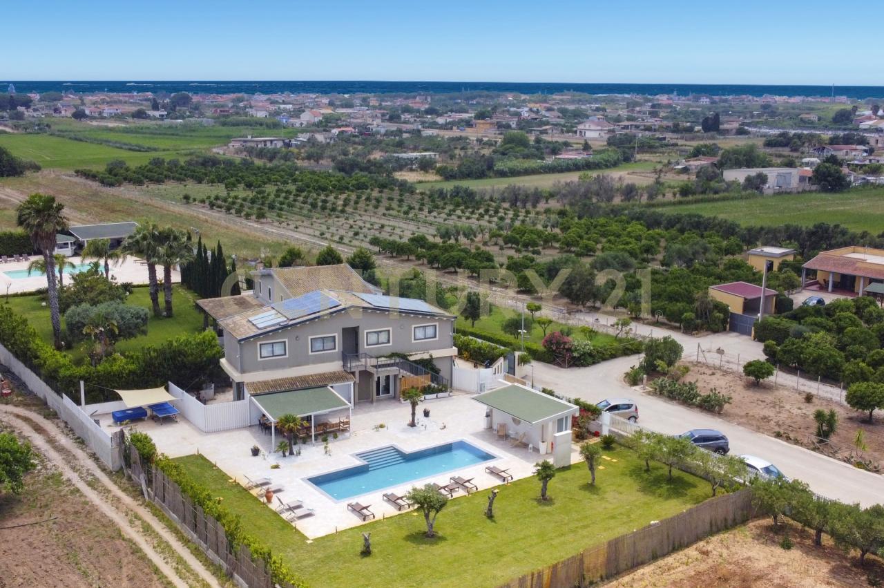 Casa indipendente con giardino in santa maria del focallo, Ispica