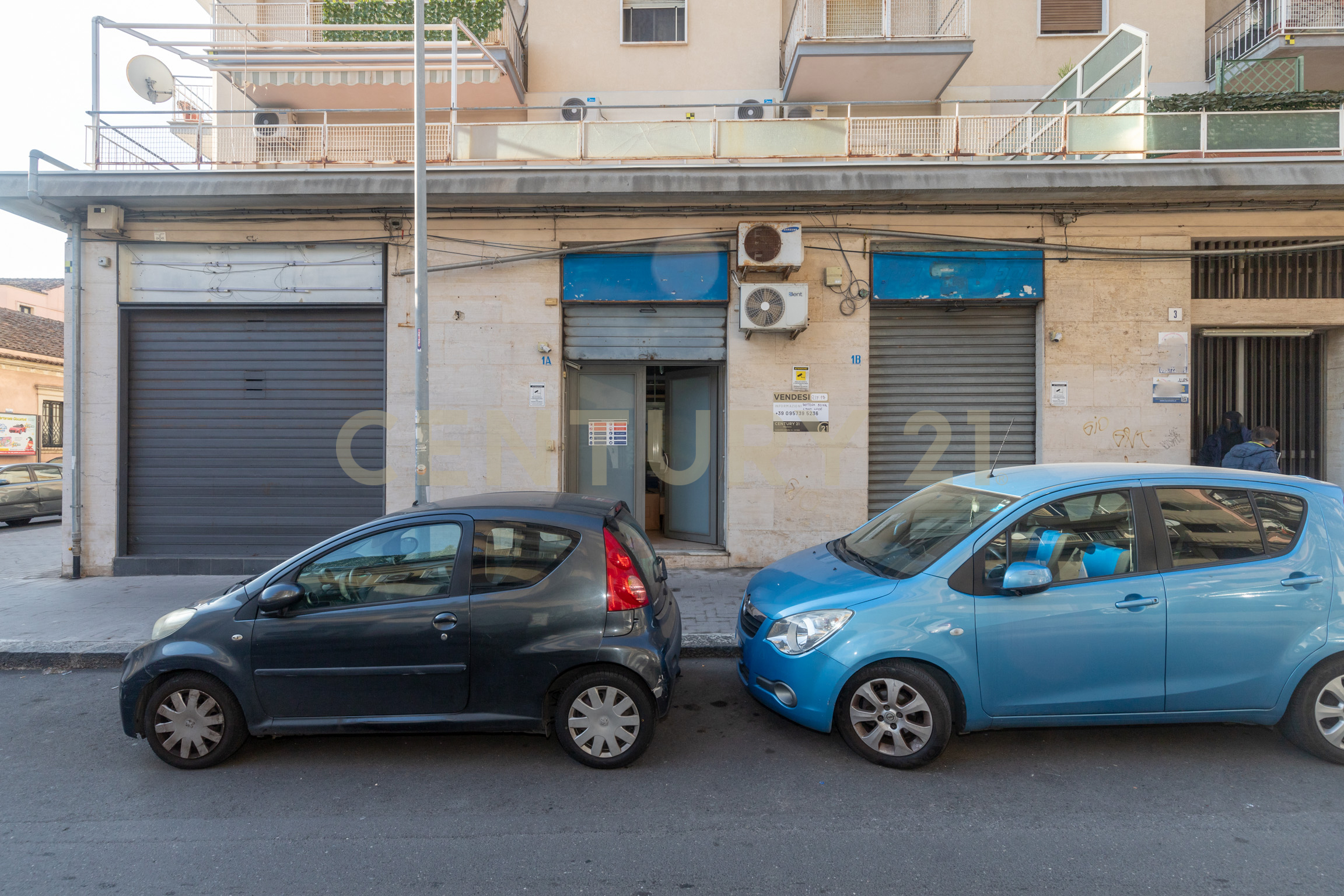 Locale commerciale in vendita in via timoleone 1a, Catania