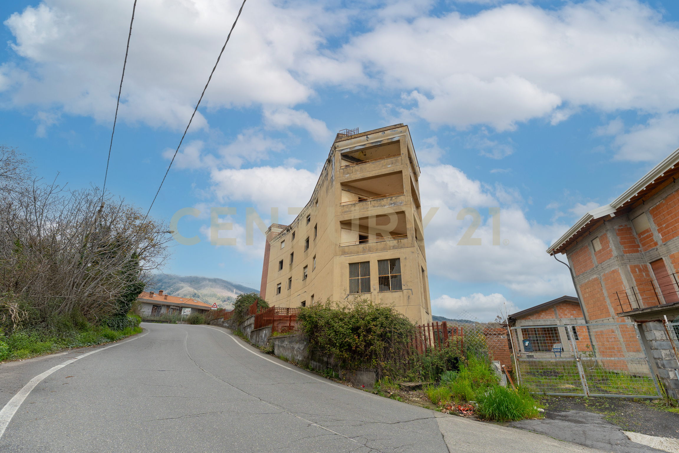 Casa indipendente con terrazzo in via cassone 28, Zafferana Etnea