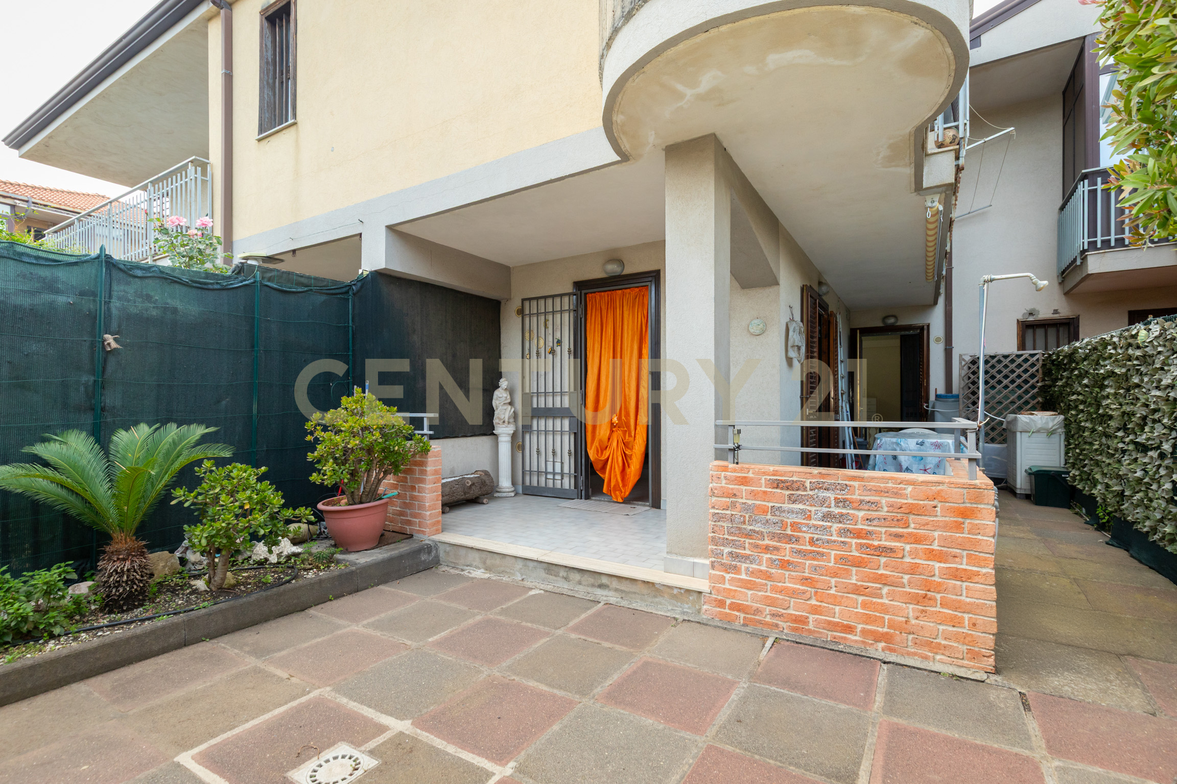 Casa indipendente con terrazzo in via simone neri 7, Mascali