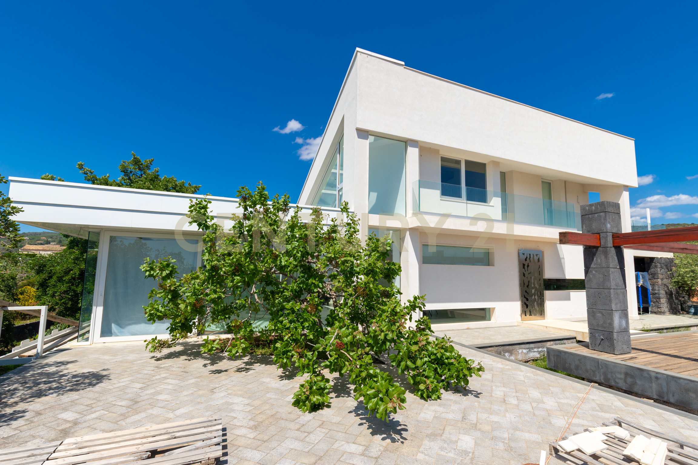 Villa con giardino in ss284, Adrano