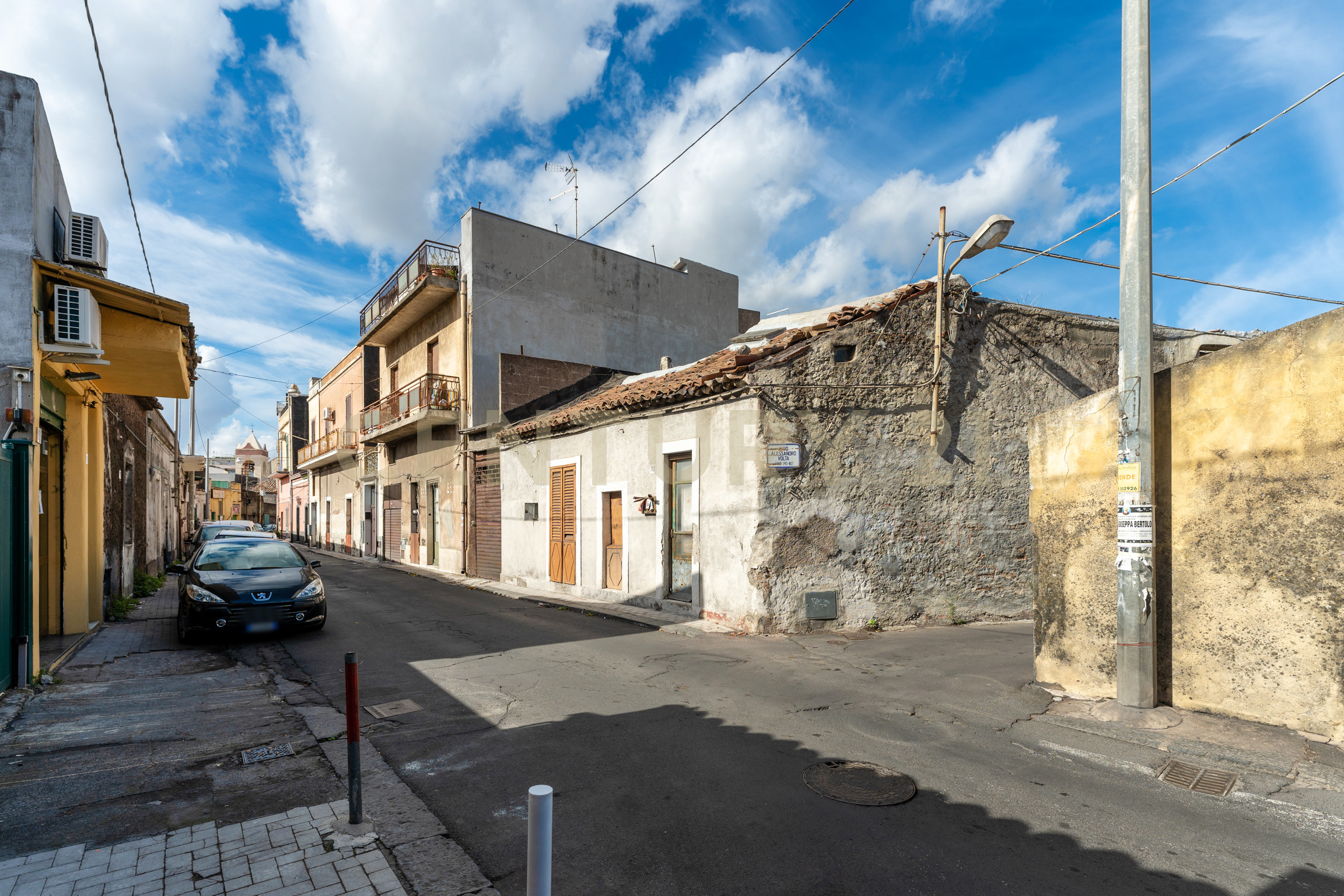 Casa indipendente con terrazzo in via roma 115, Gravina di Catania