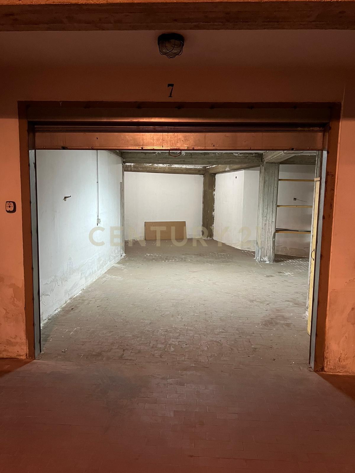 Box/Garage 60mq con giardino in via moncada 1, Sant'Agata Li Battiati