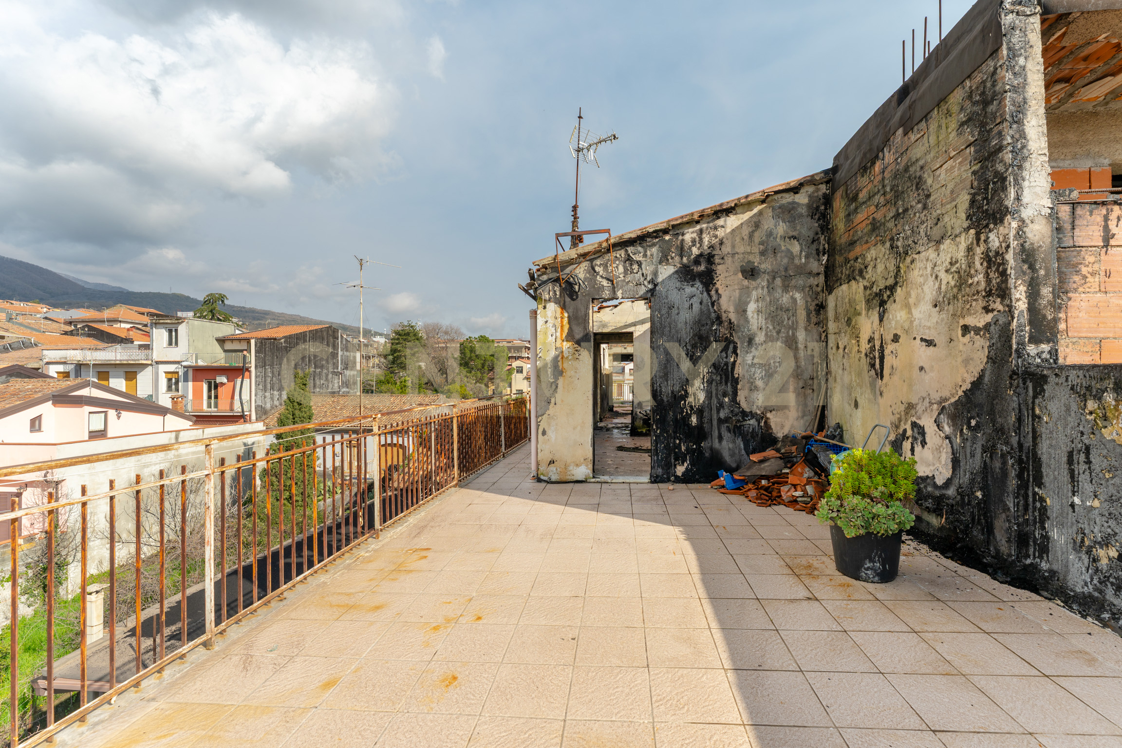 Attico con terrazzo in via guglielmo marconi 26, Zafferana Etnea