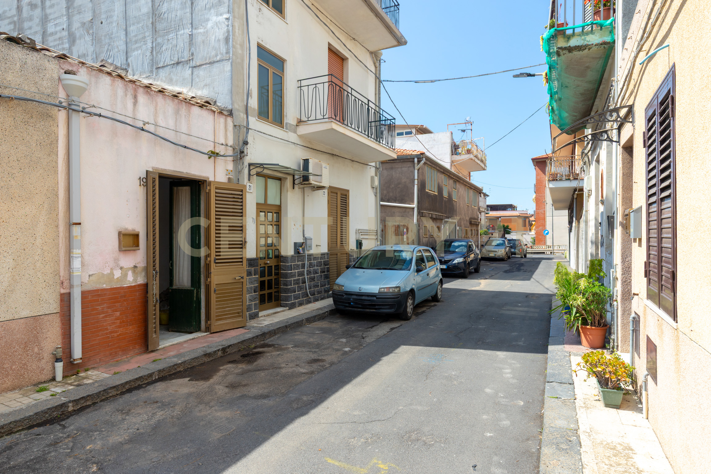 Casa indipendente con giardino in via duca di massa 17, Aci Castello