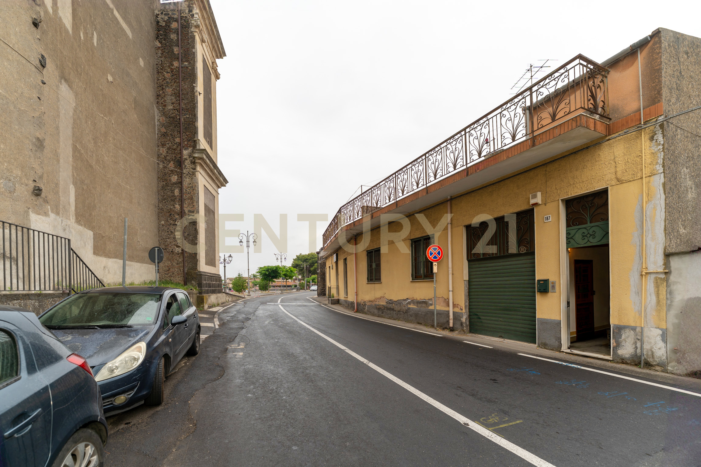 Casa indipendente con terrazzo in via umberto 187, San Gregorio di Catania