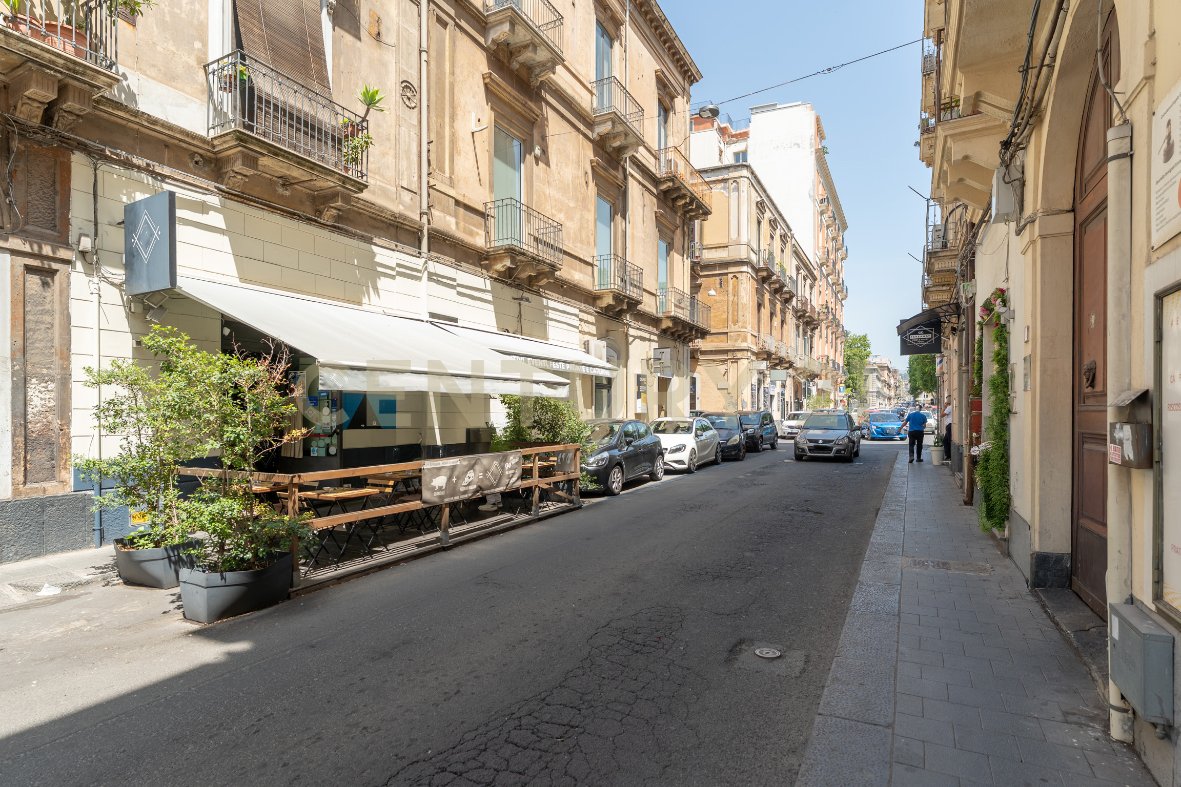 Locale commerciale in vendita in via monsignor ventimiglia snc, Catania