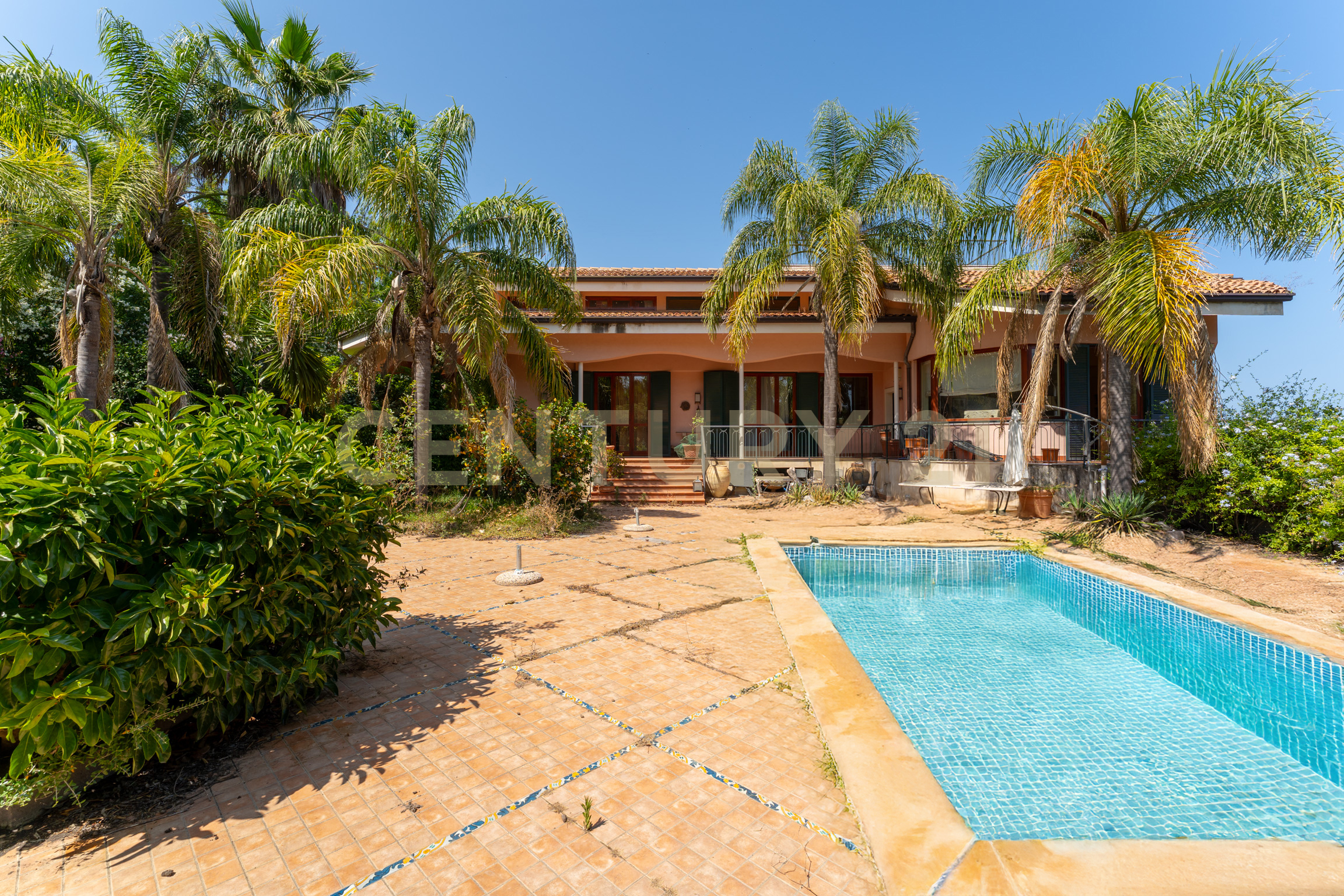 Villa con giardino in via timparosa 39, Aci Castello