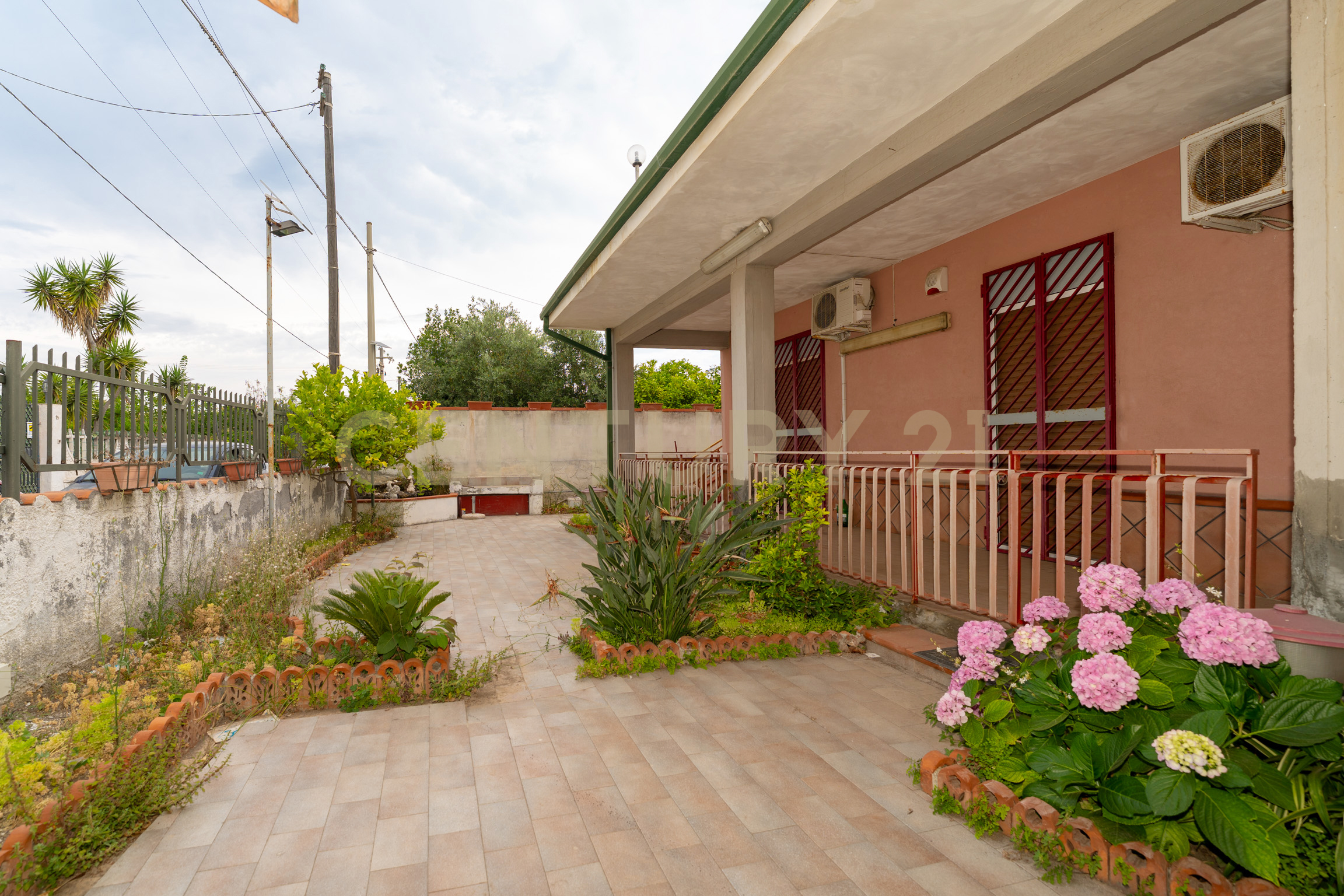 Casa indipendente con giardino in via del sole 14, Augusta