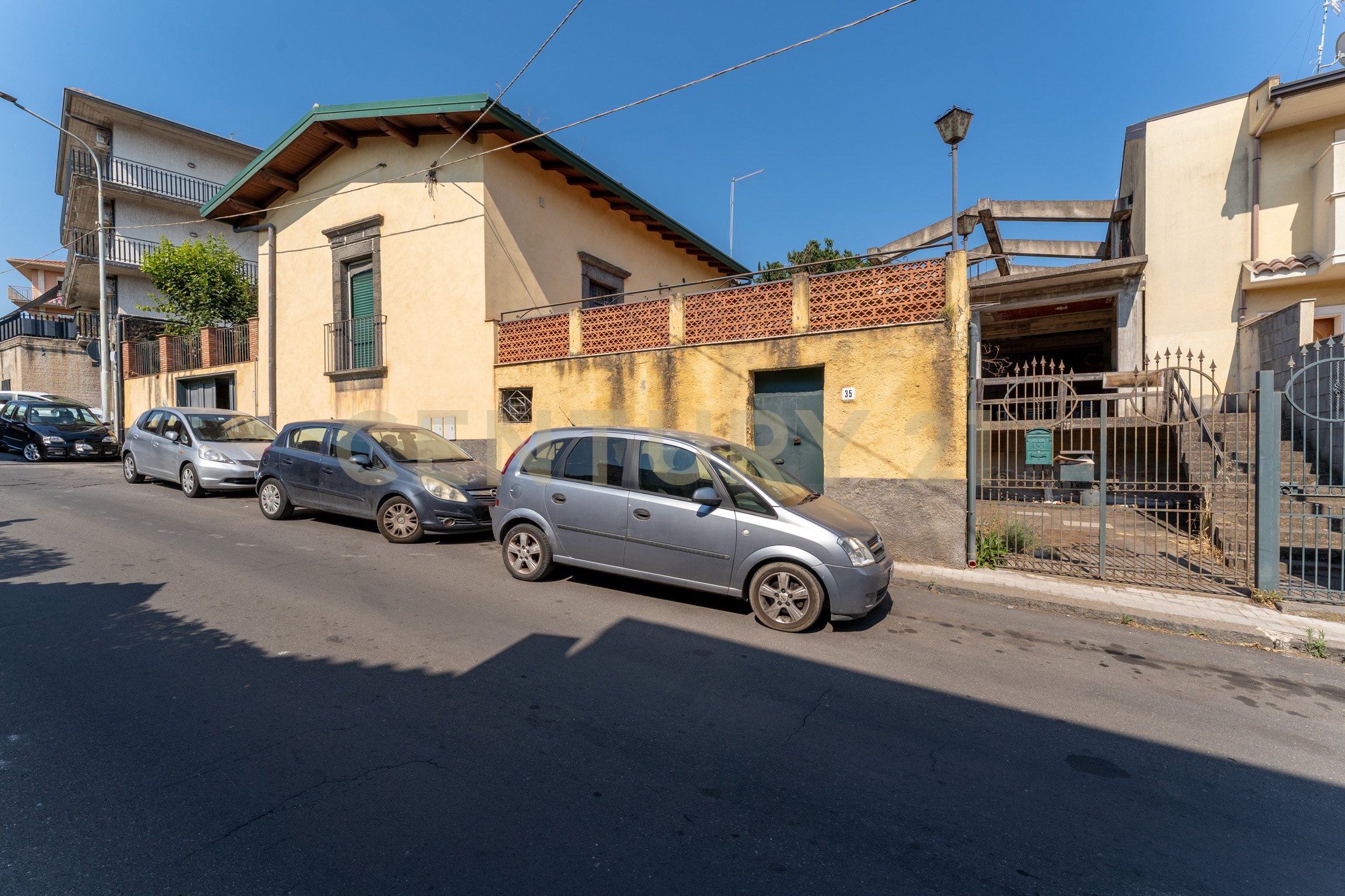 Casa indipendente con giardino in via capitano navarria 37, San Pietro Clarenza