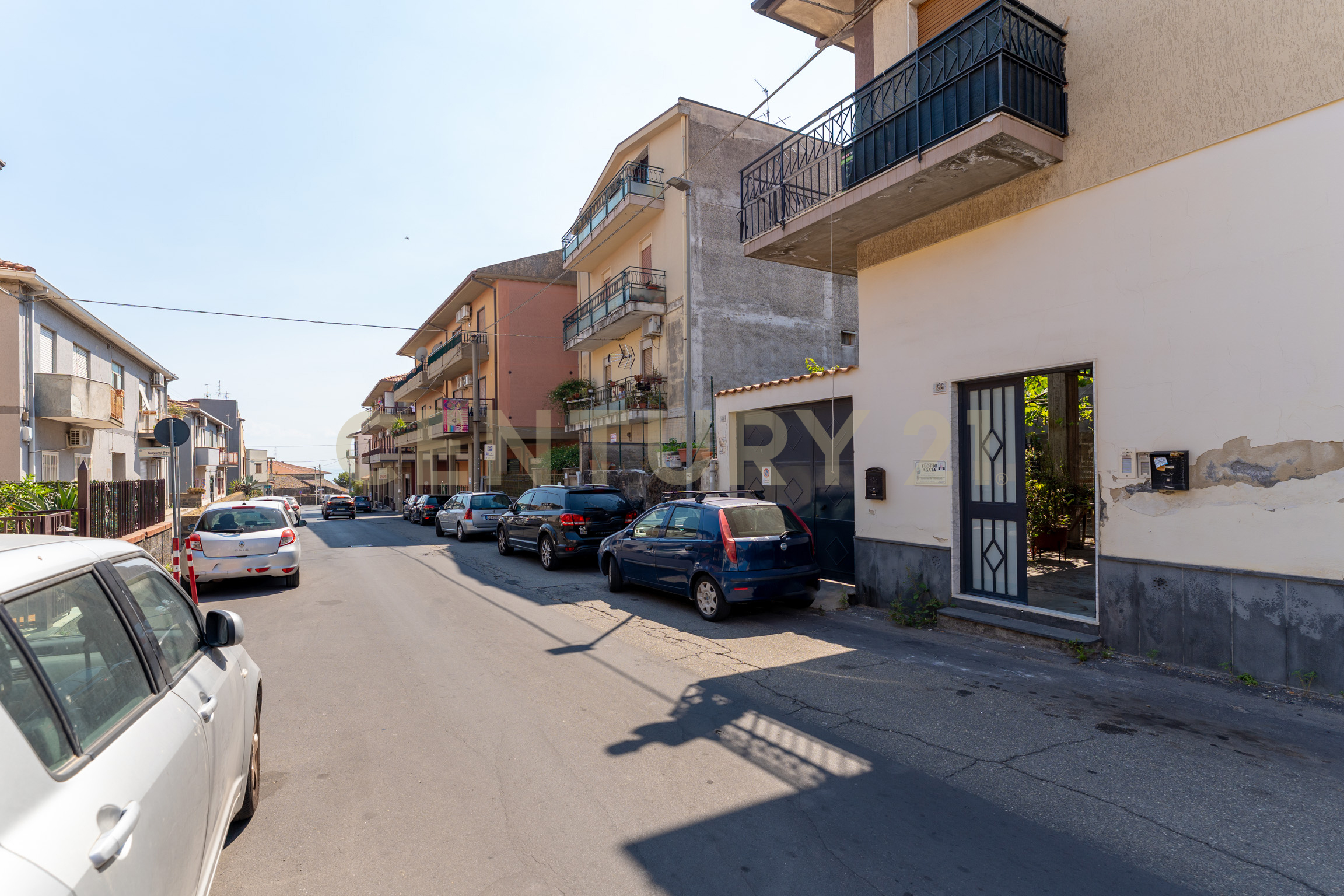 Casa indipendente con giardino in via roma 66, Camporotondo Etneo