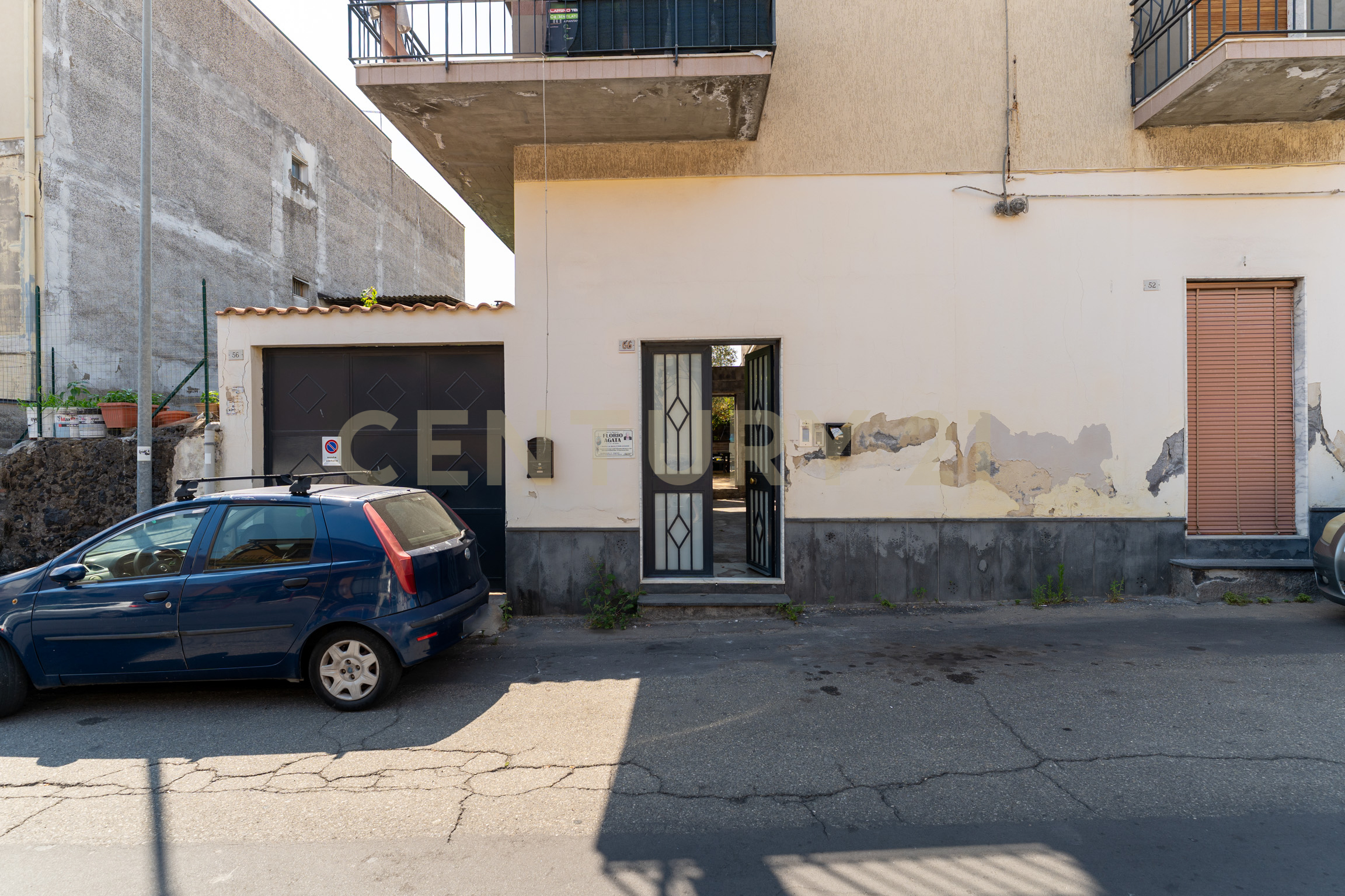 Casa indipendente con giardino in via roma 66, Camporotondo Etneo