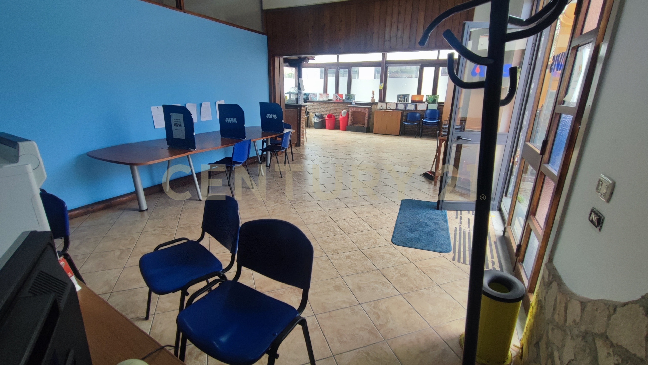 Locale commerciale con giardino in via siculo orientale 488, Catania