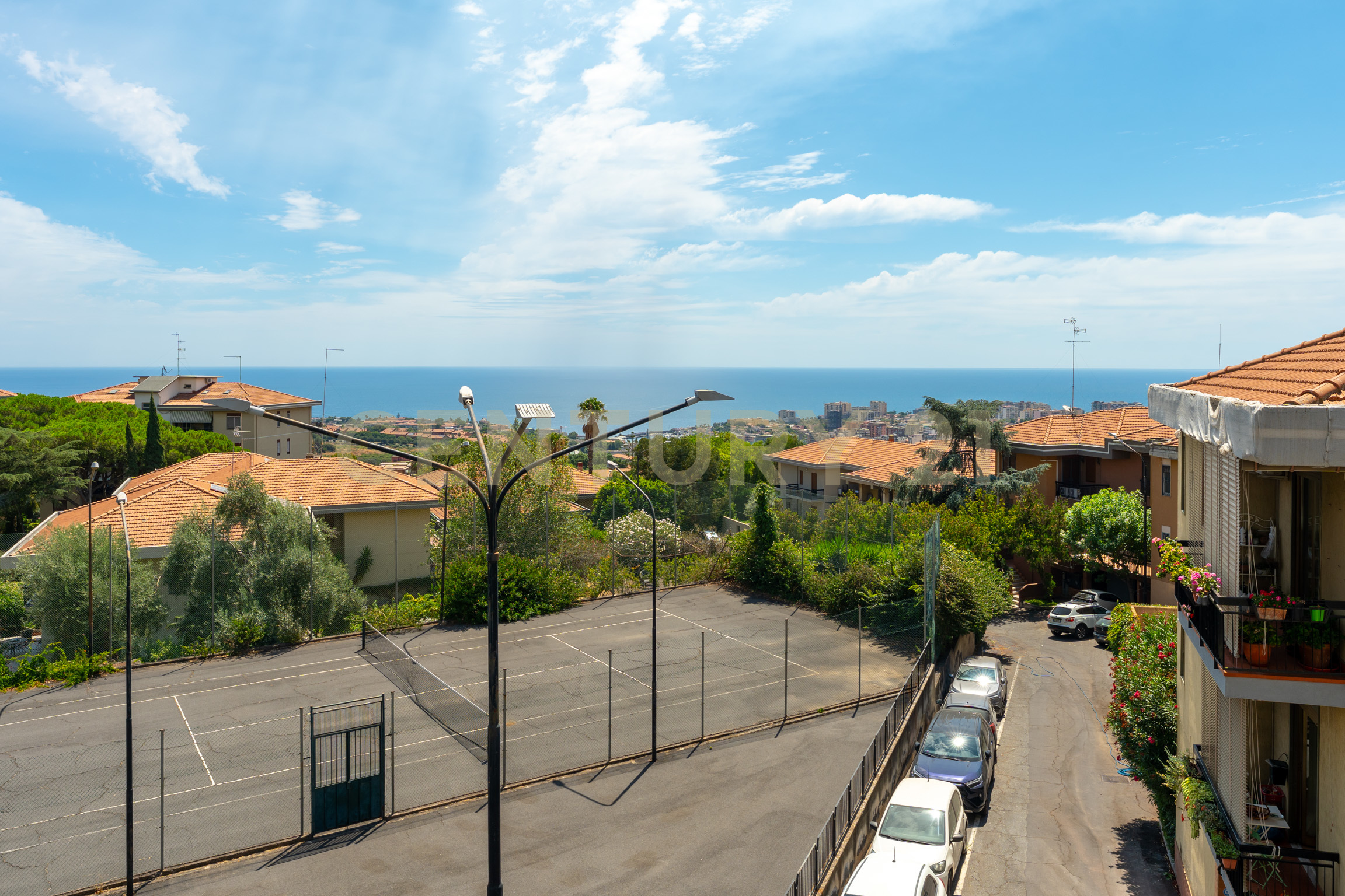 Appartamento con giardino in via novaluce 69, Catania