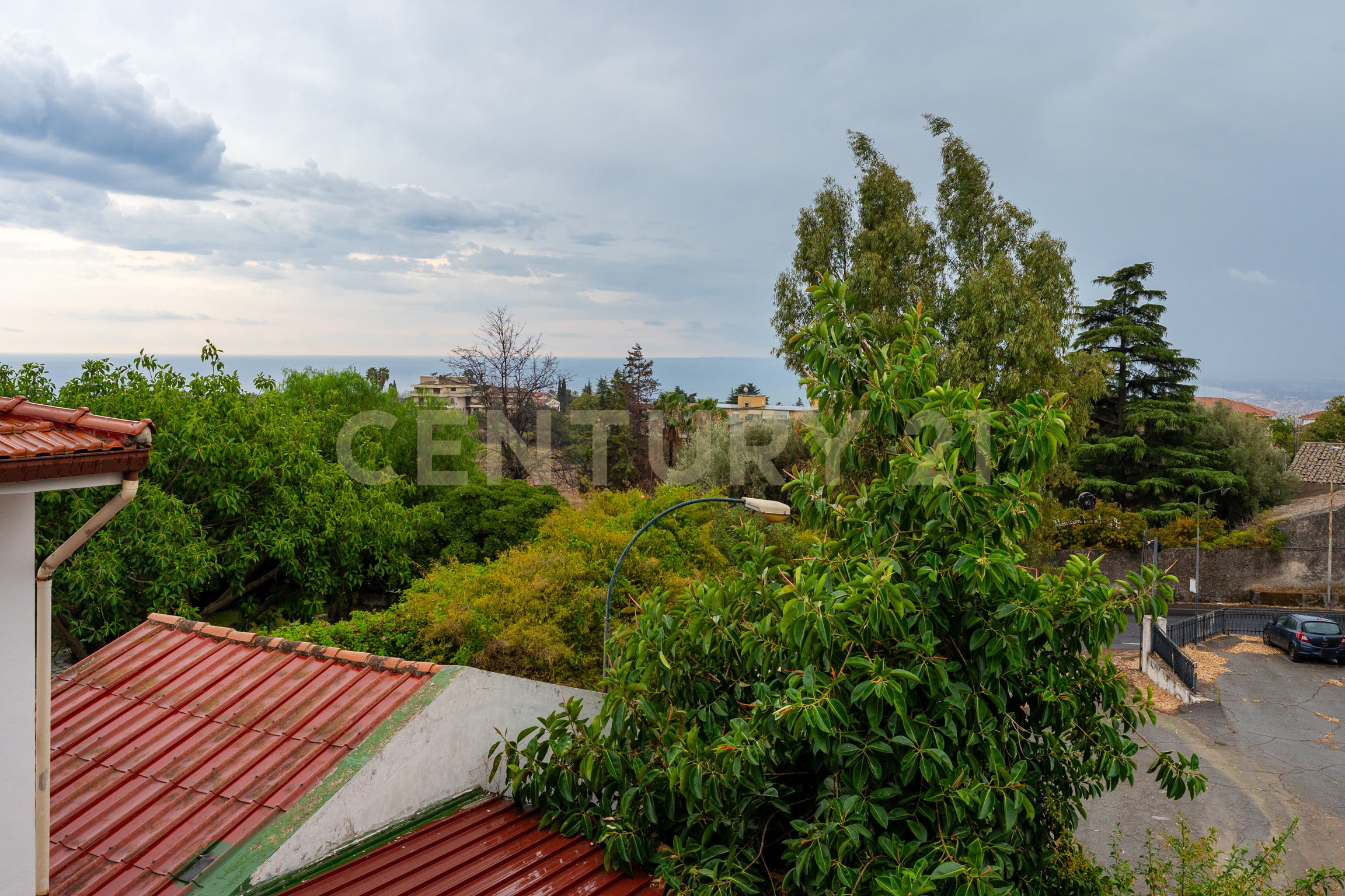 Locale commerciale con giardino in via catira 2, San Gregorio di Catania