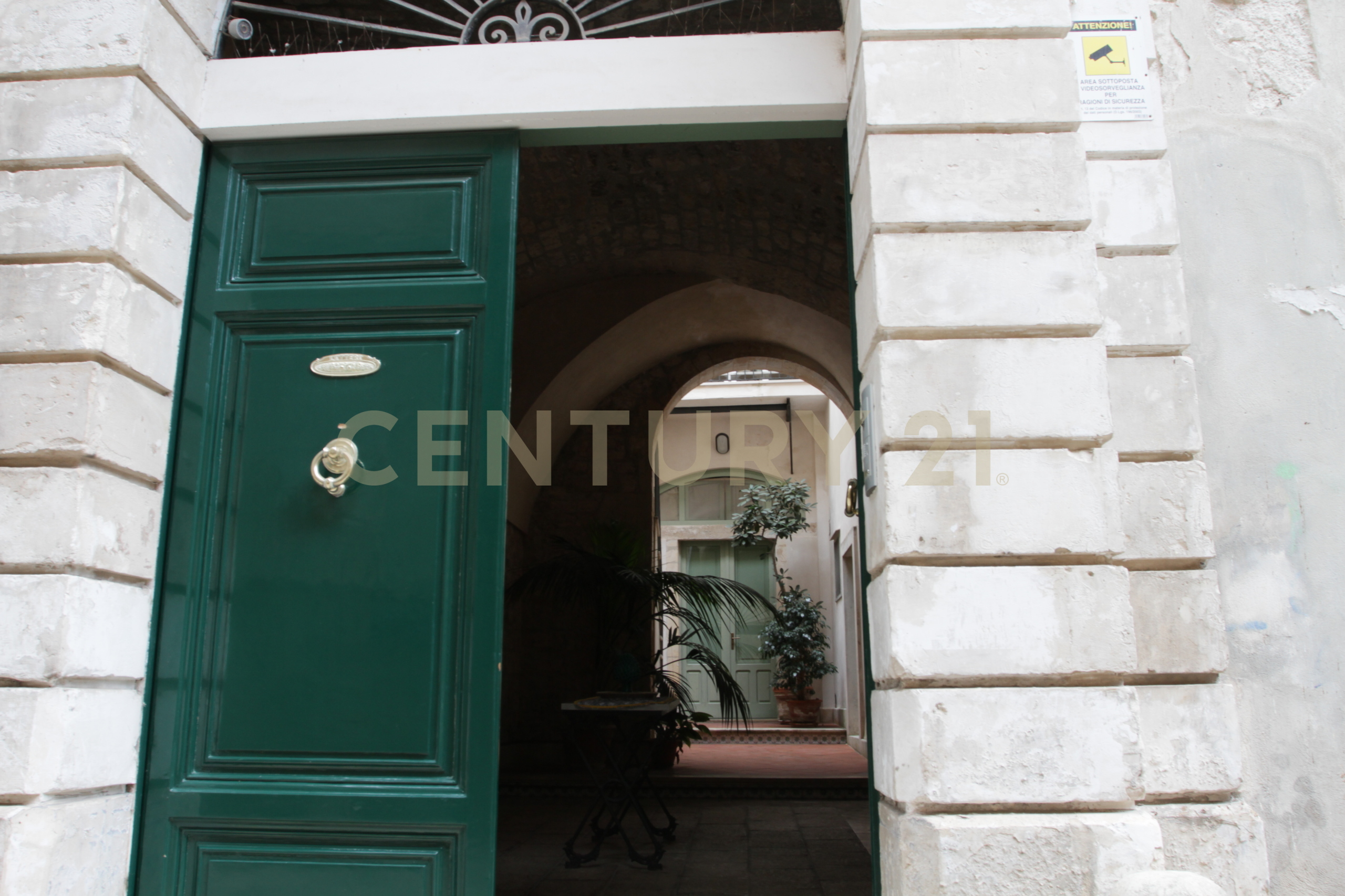 Casa indipendente con terrazzo in strada pellico 26, Modica