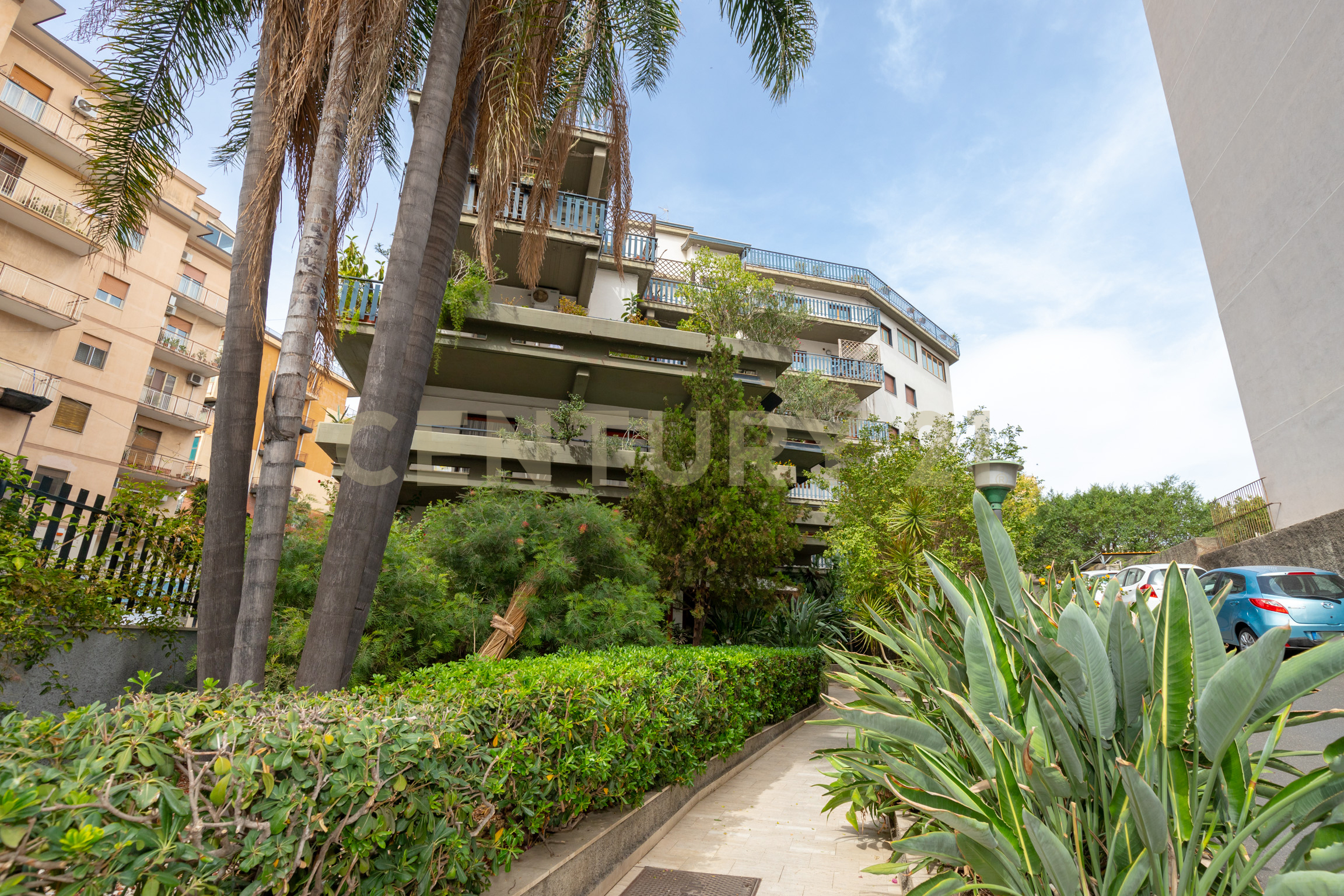 Attico con giardino in via ardizzone gioeni 38, Catania