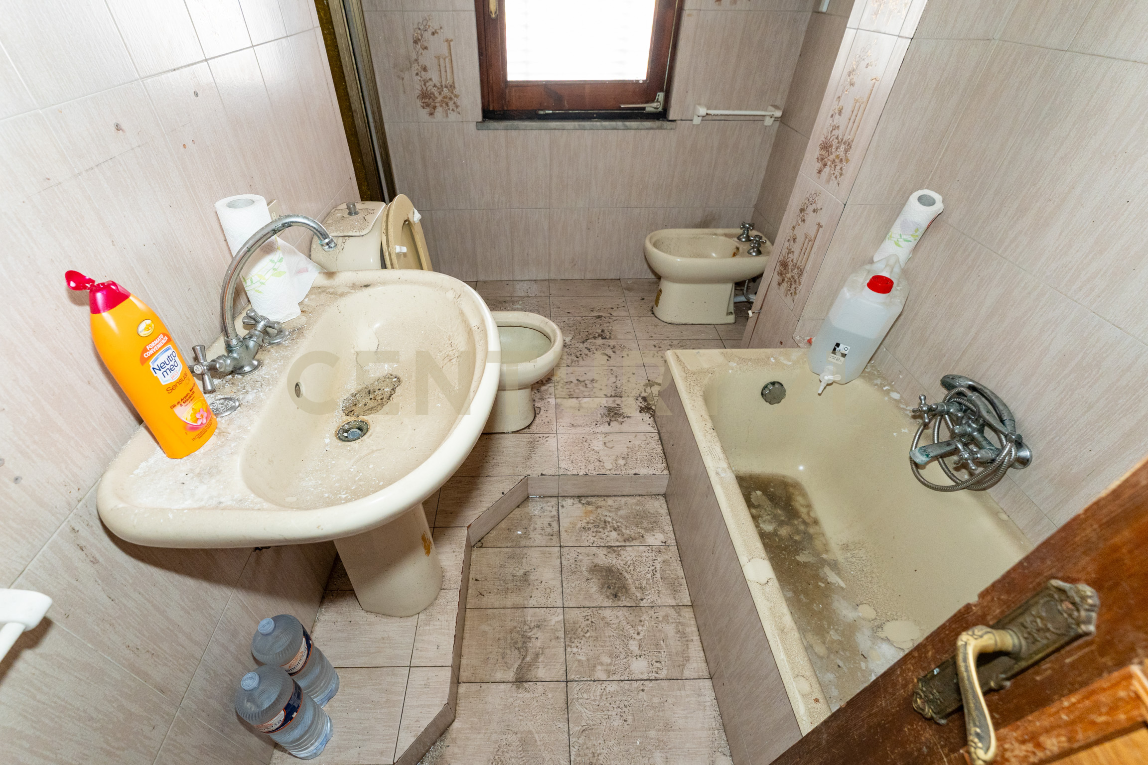 Quadrilocale da ristrutturare in via guglielmo marconi 26, Zafferana Etnea