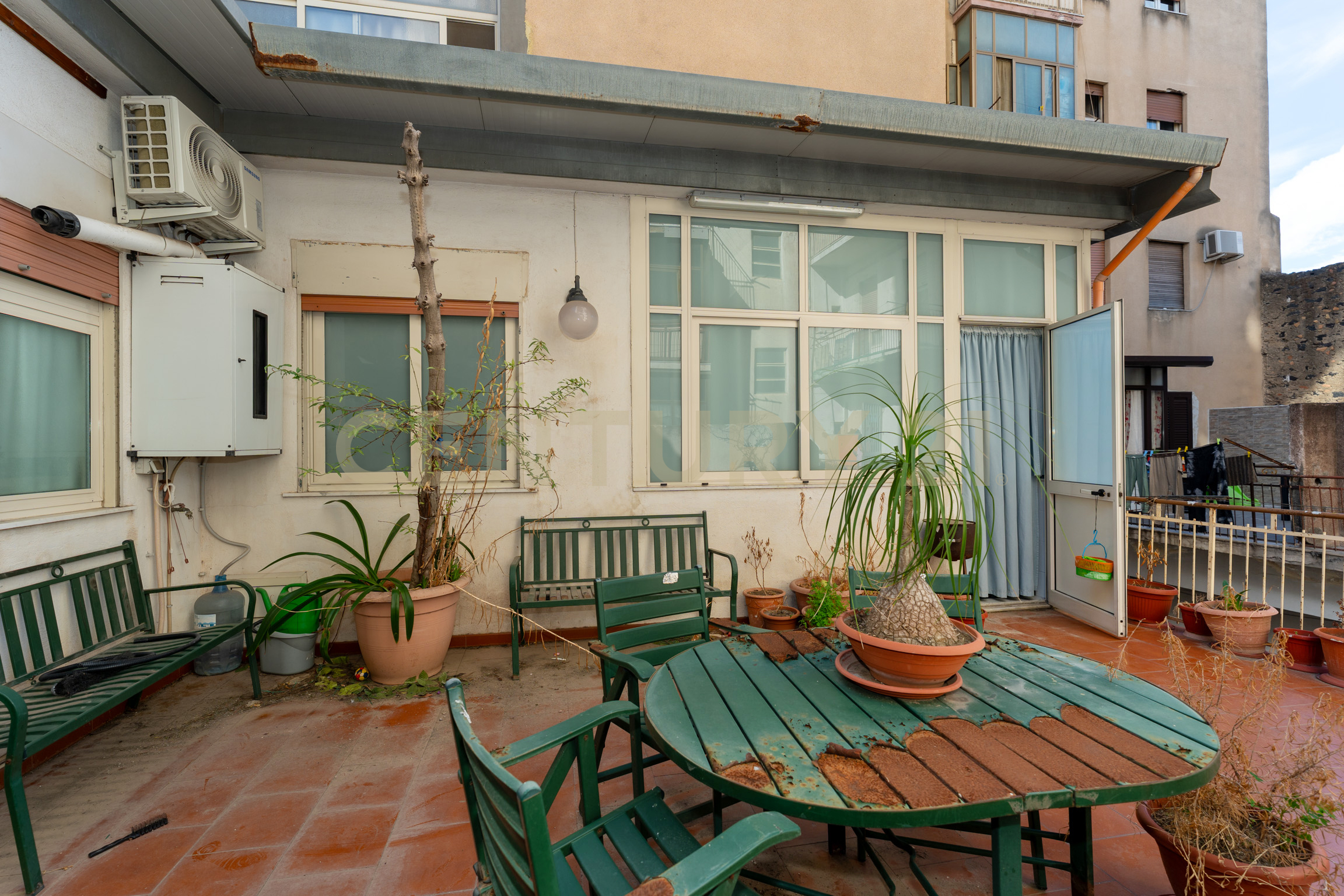 Trilocale con terrazzo in via zuccarelli 70, Catania