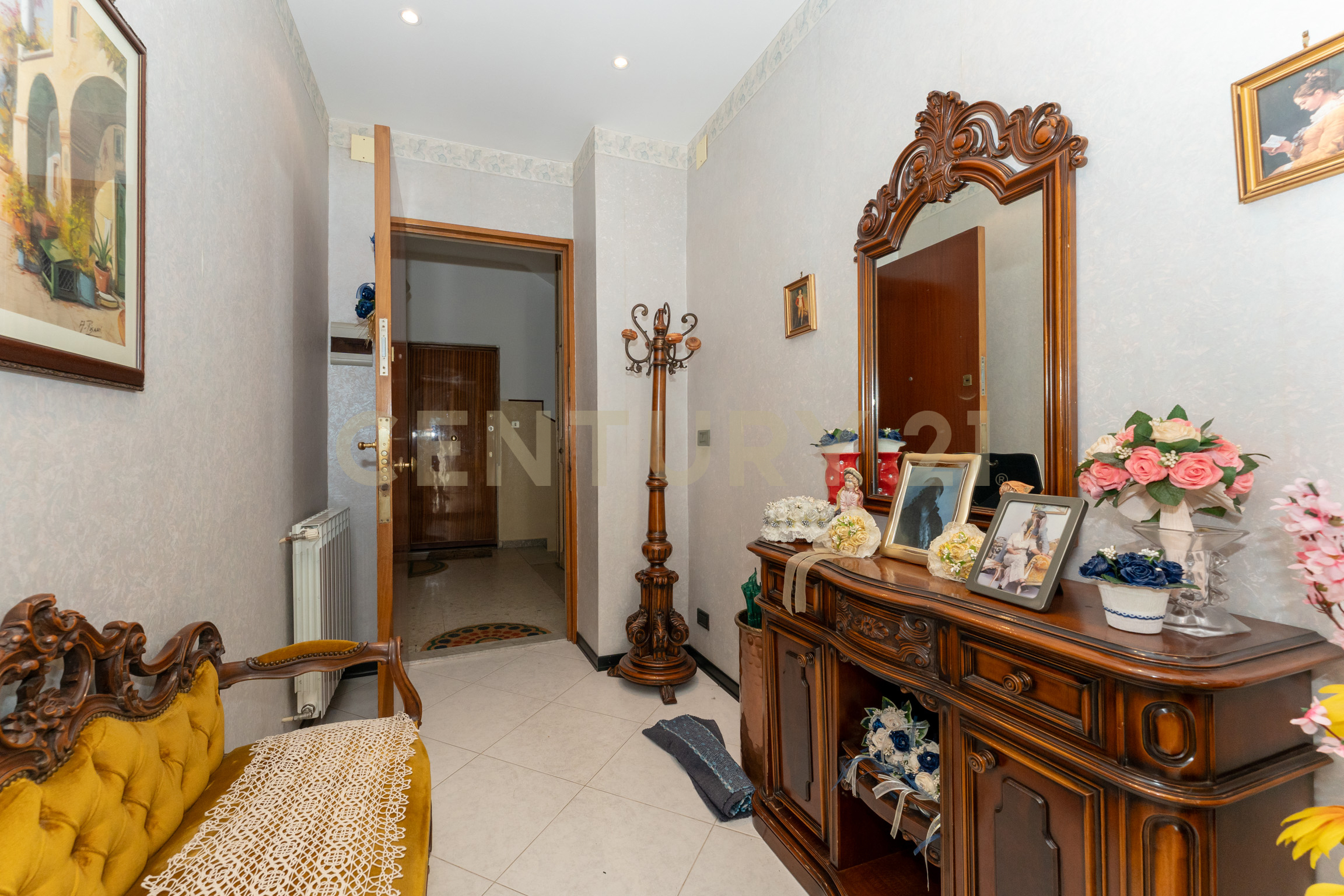 Trilocale con terrazzo in via zuccarelli 70, Catania