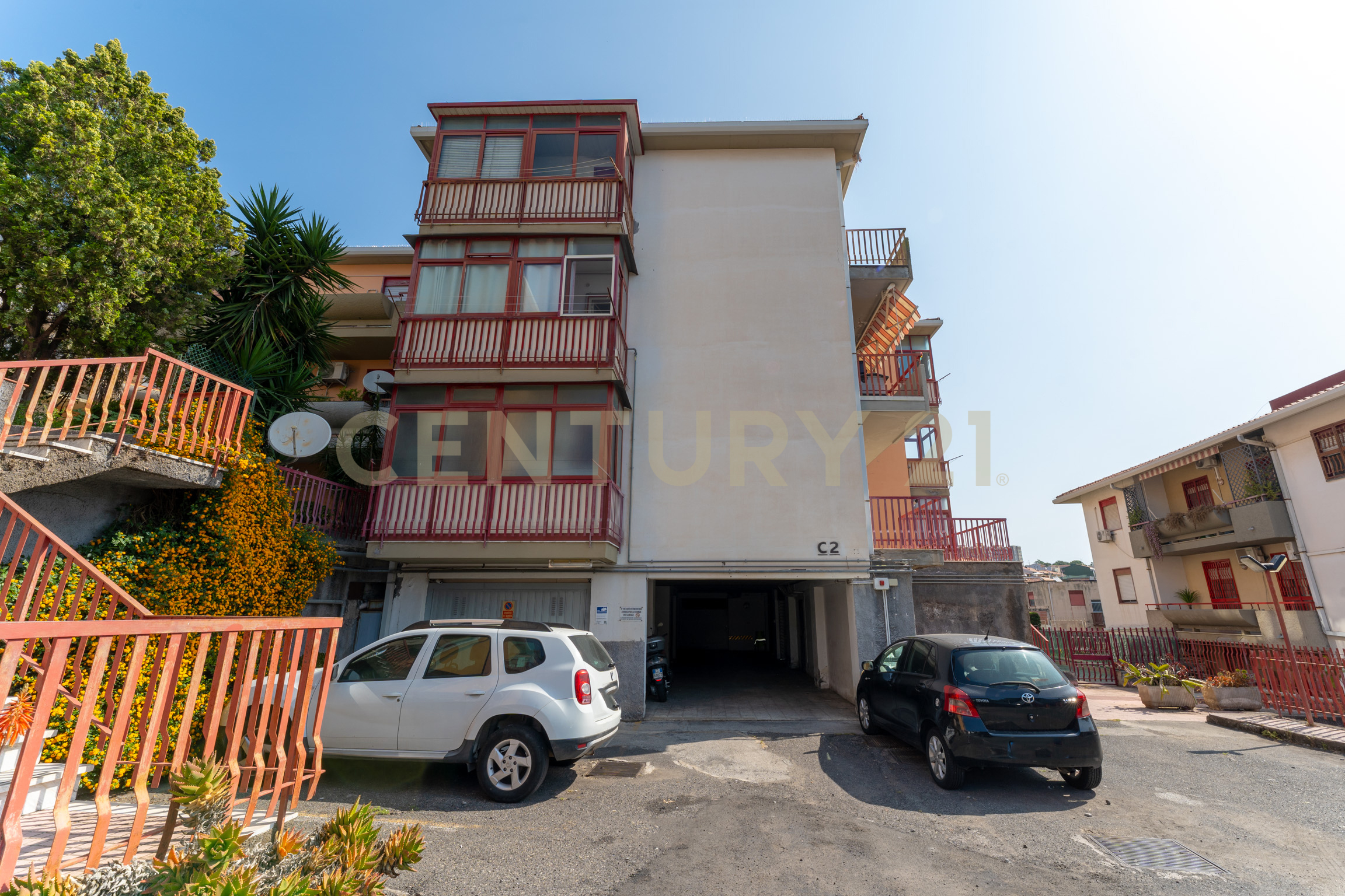 Appartamento con giardino in via san gregorio 1818, Aci Castello