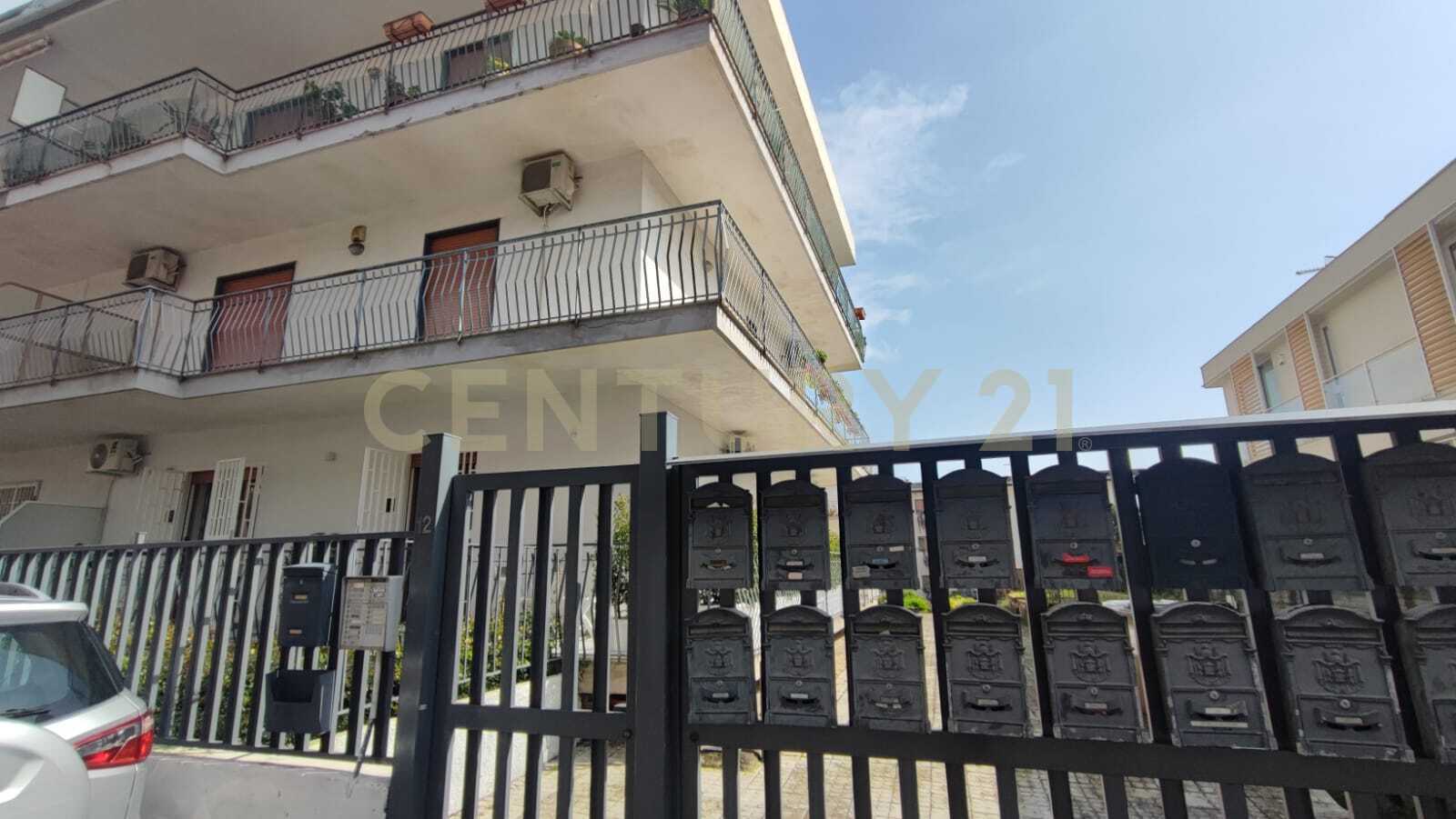 Quadrilocale con terrazzo in via luigi capuana, Riposto