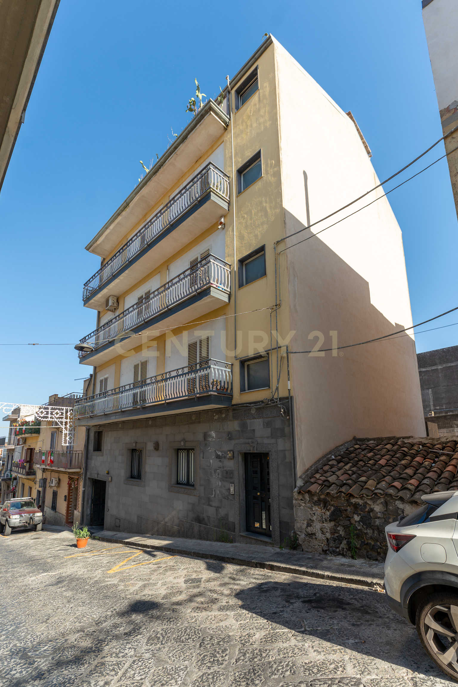 Attico con terrazzo in via plebiscito 38, Misterbianco