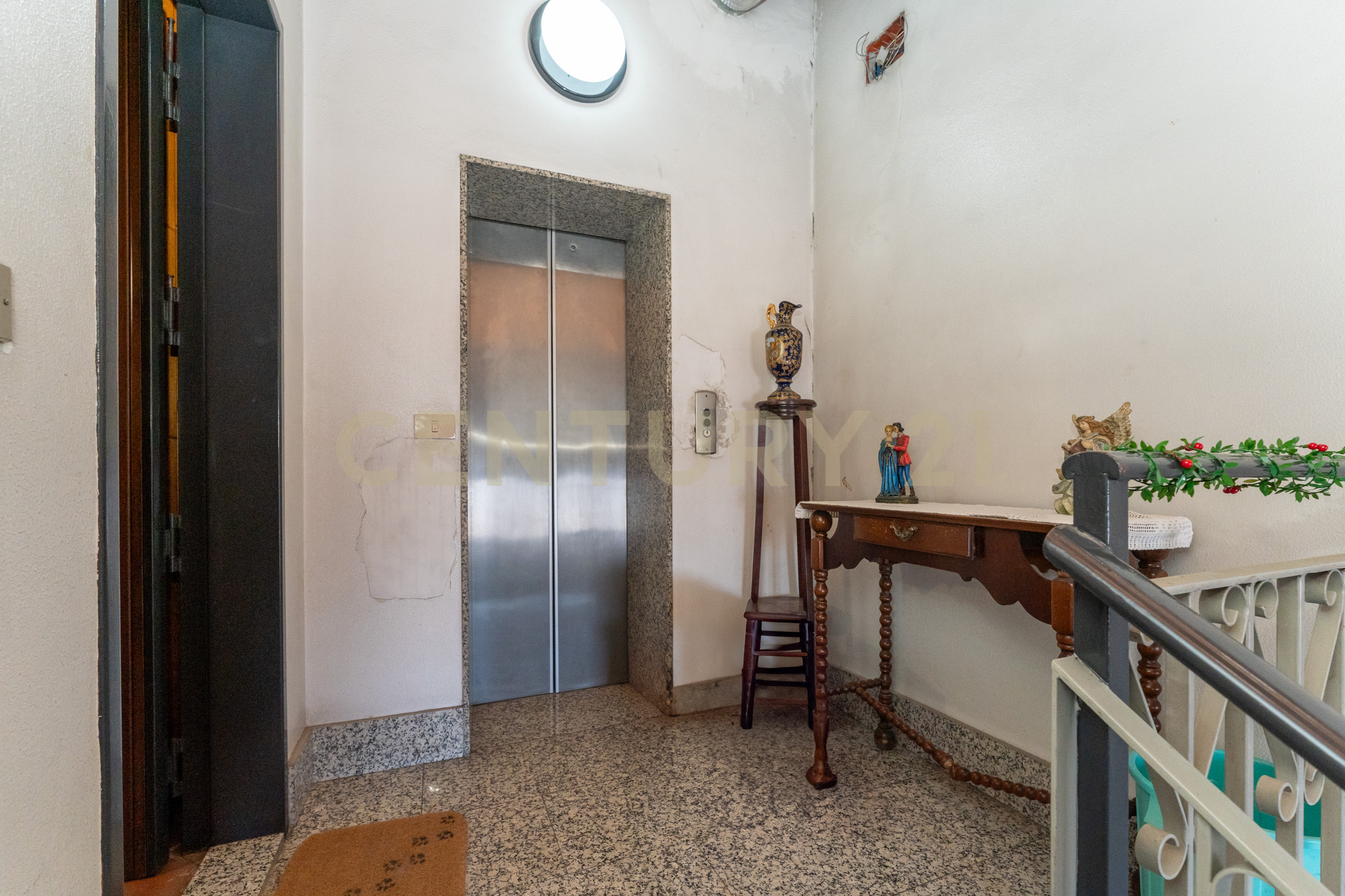 Casa indipendente con terrazzo in via plebiscito 38, Misterbianco