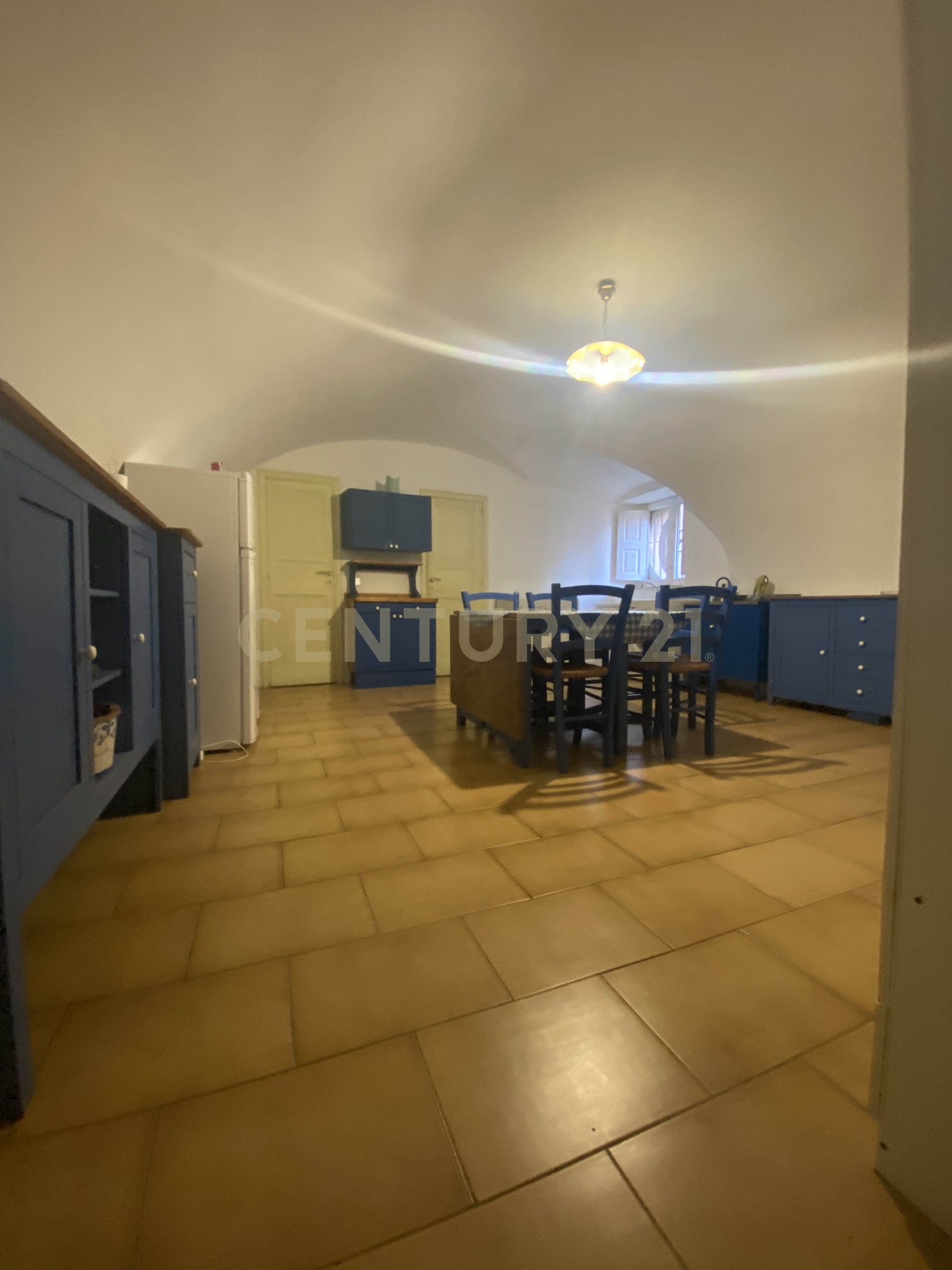 Bilocale ristrutturato in via etnea 299, Catania