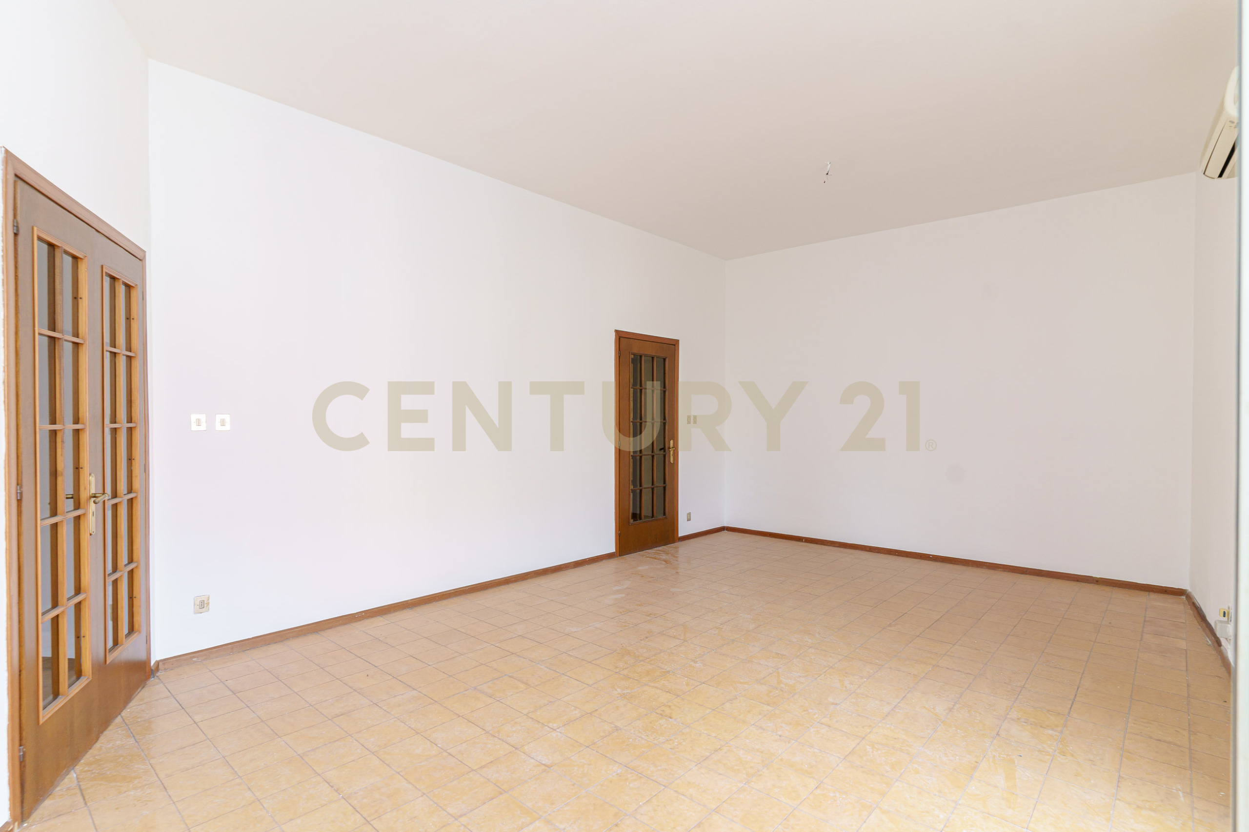 Appartamento con giardino in piazza umberto i 12, Motta Sant'Anastasia