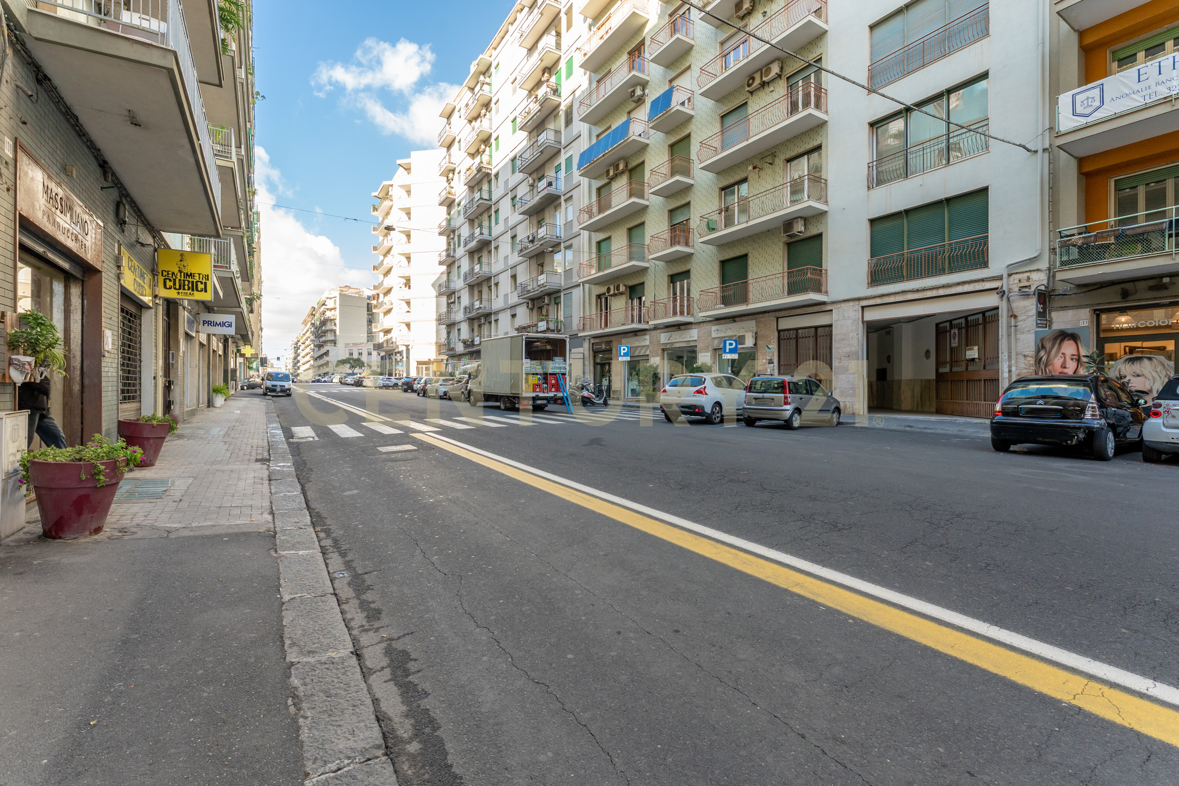 Box/Garage 250mq in vendita in via giacomo leopardi 119, Catania