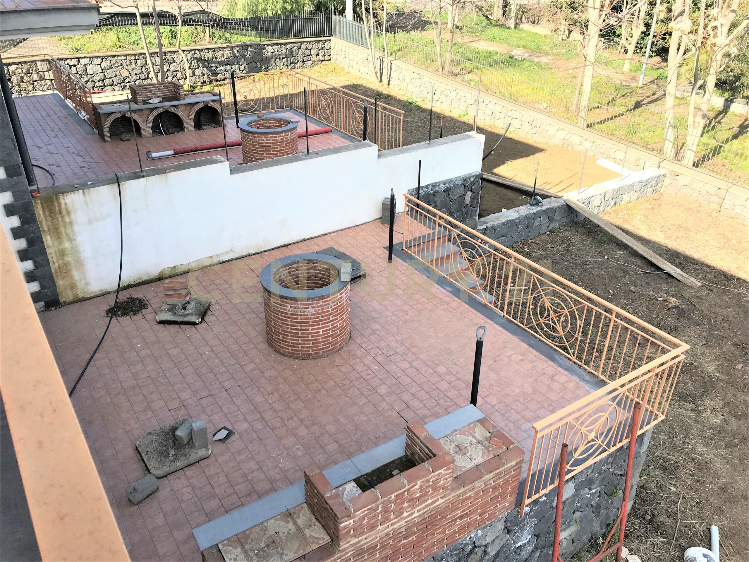 Casa indipendente con giardino in via vincenzo ricca, Catania