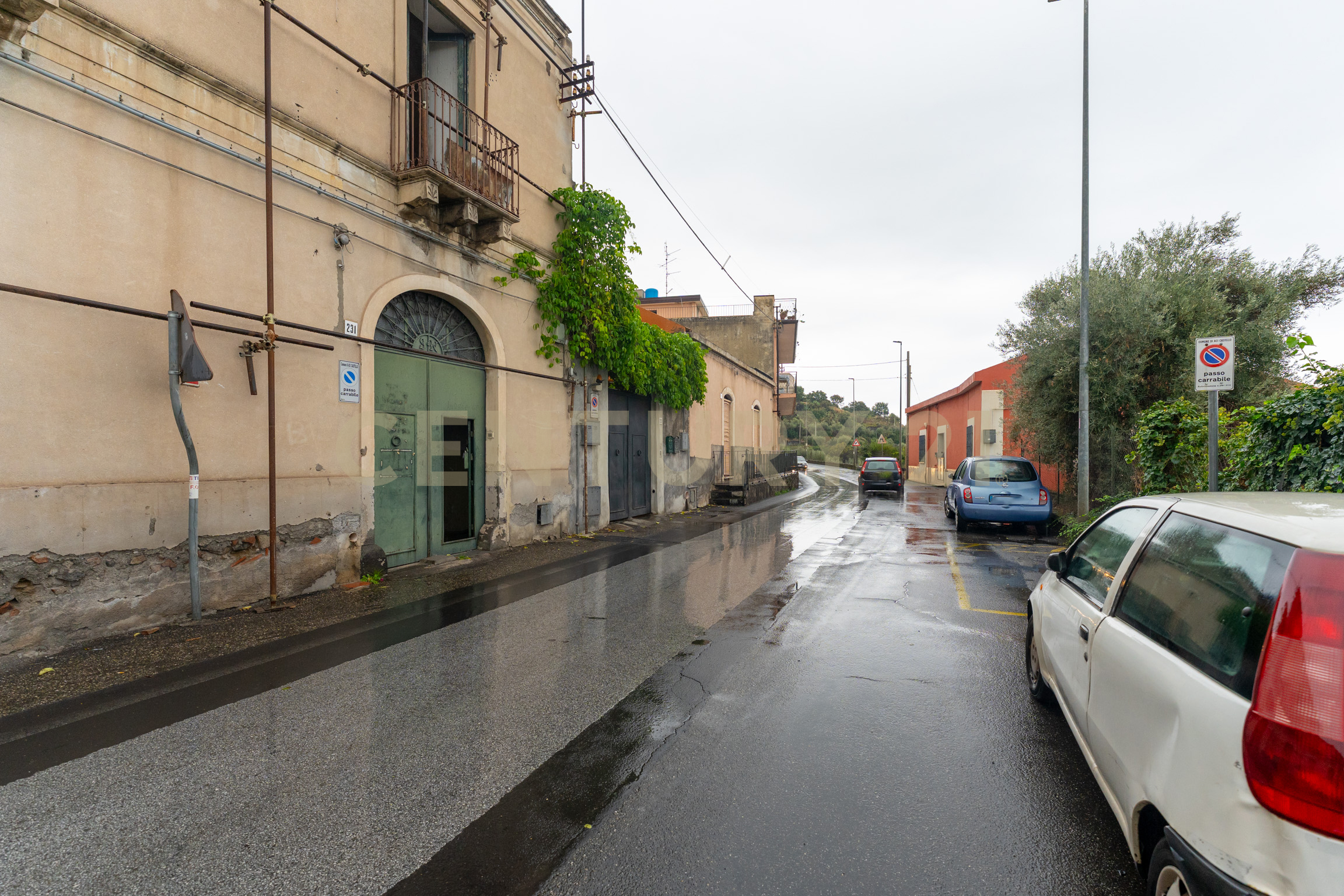 Villa da ristrutturare in via tripoli 229, Catania