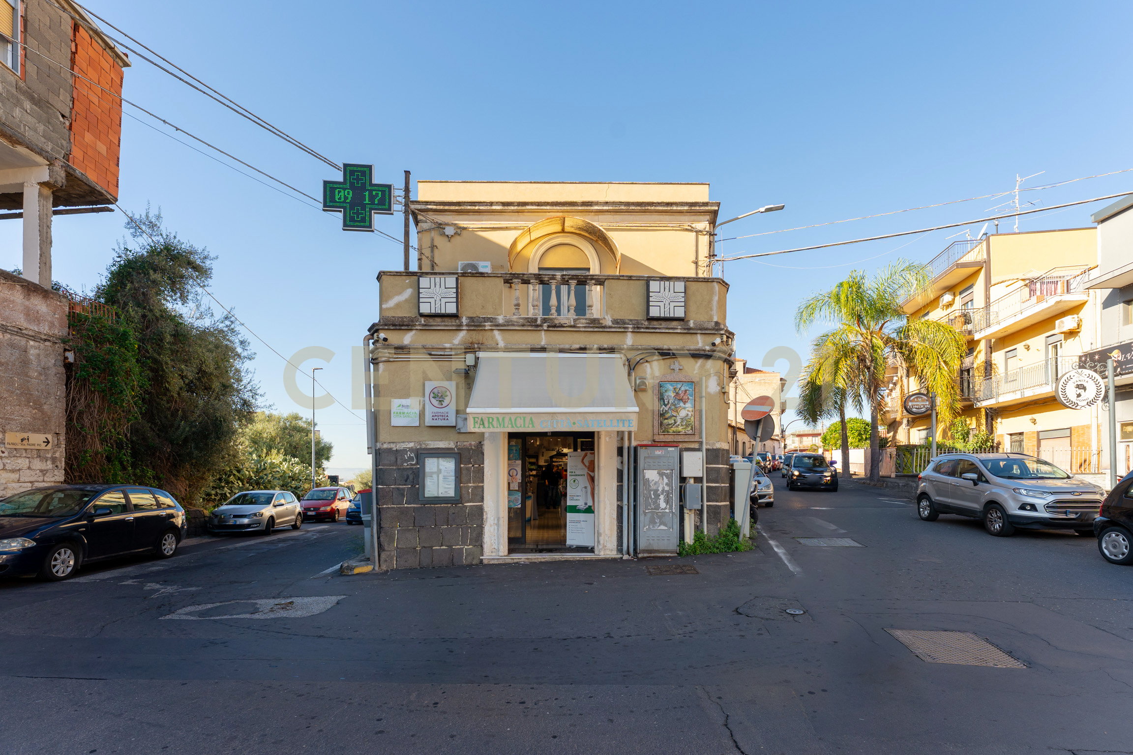 Ufficio con terrazzo in stradale cravone 3, Catania