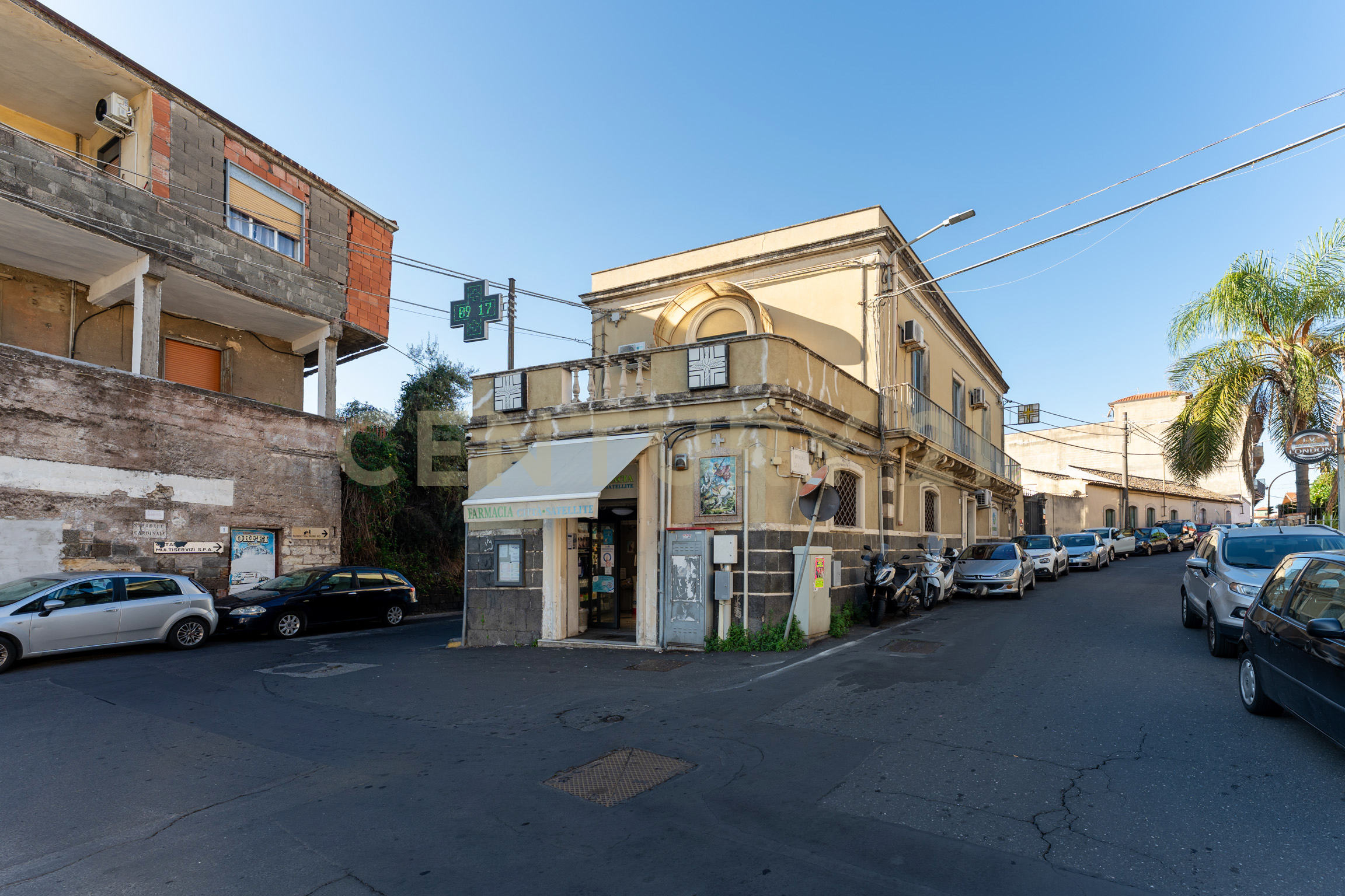 Ufficio con terrazzo in stradale cravone 3, Catania