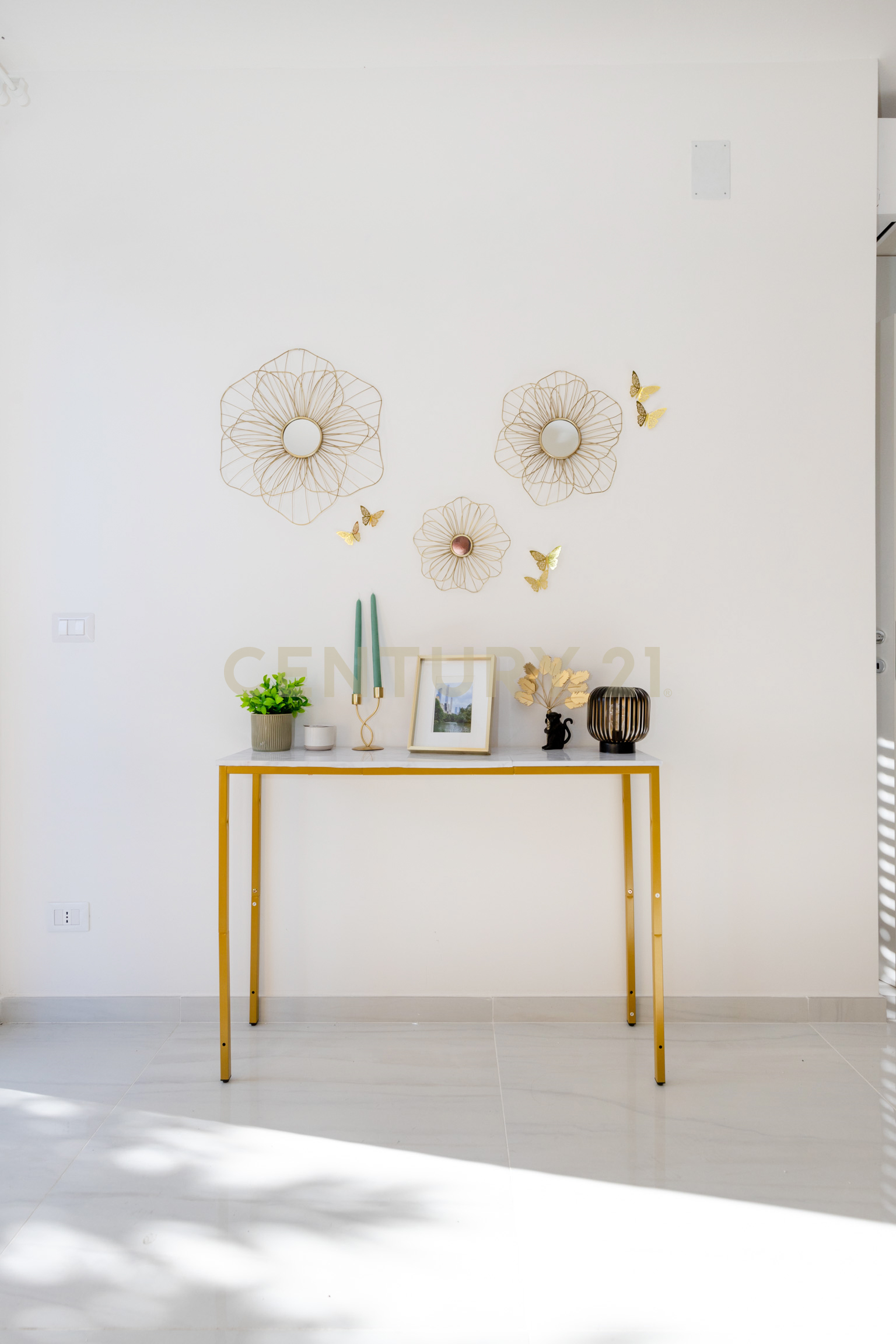 Bilocale con giardino in via ulisse 7, Aci Catena