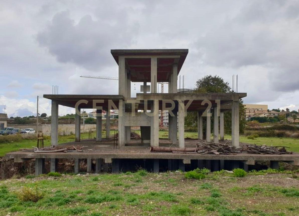 Villa con giardino in via catagirasi 153b, Modica