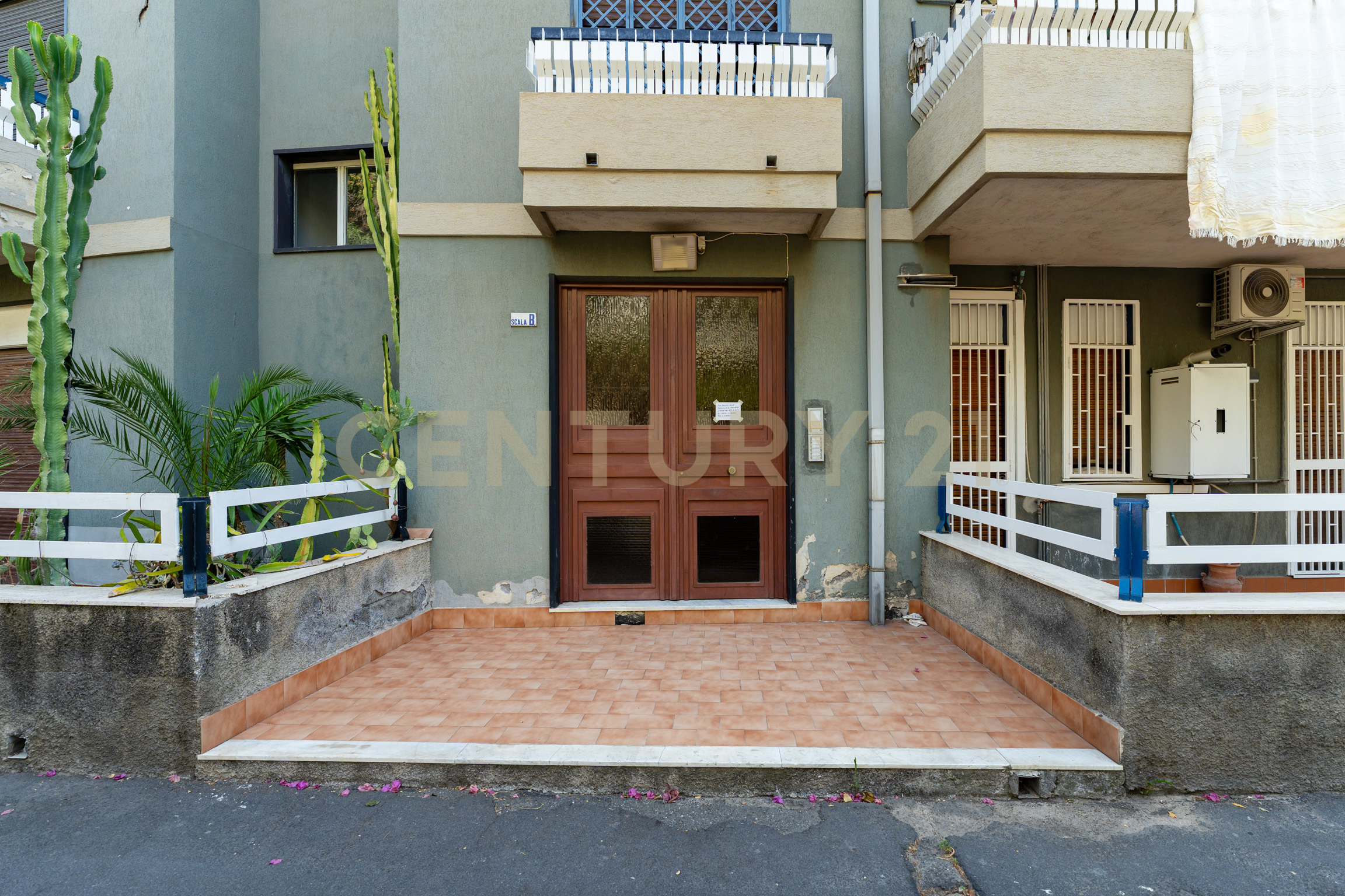 Appartamento con terrazzo in via cristoforo colombo 1, San Gregorio di Catania