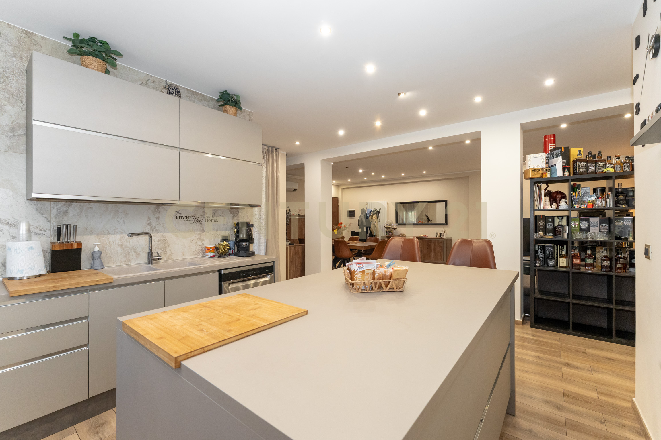 Appartamento con terrazzo in via lo jacono francesco 53, Sant'Agata Li Battiati