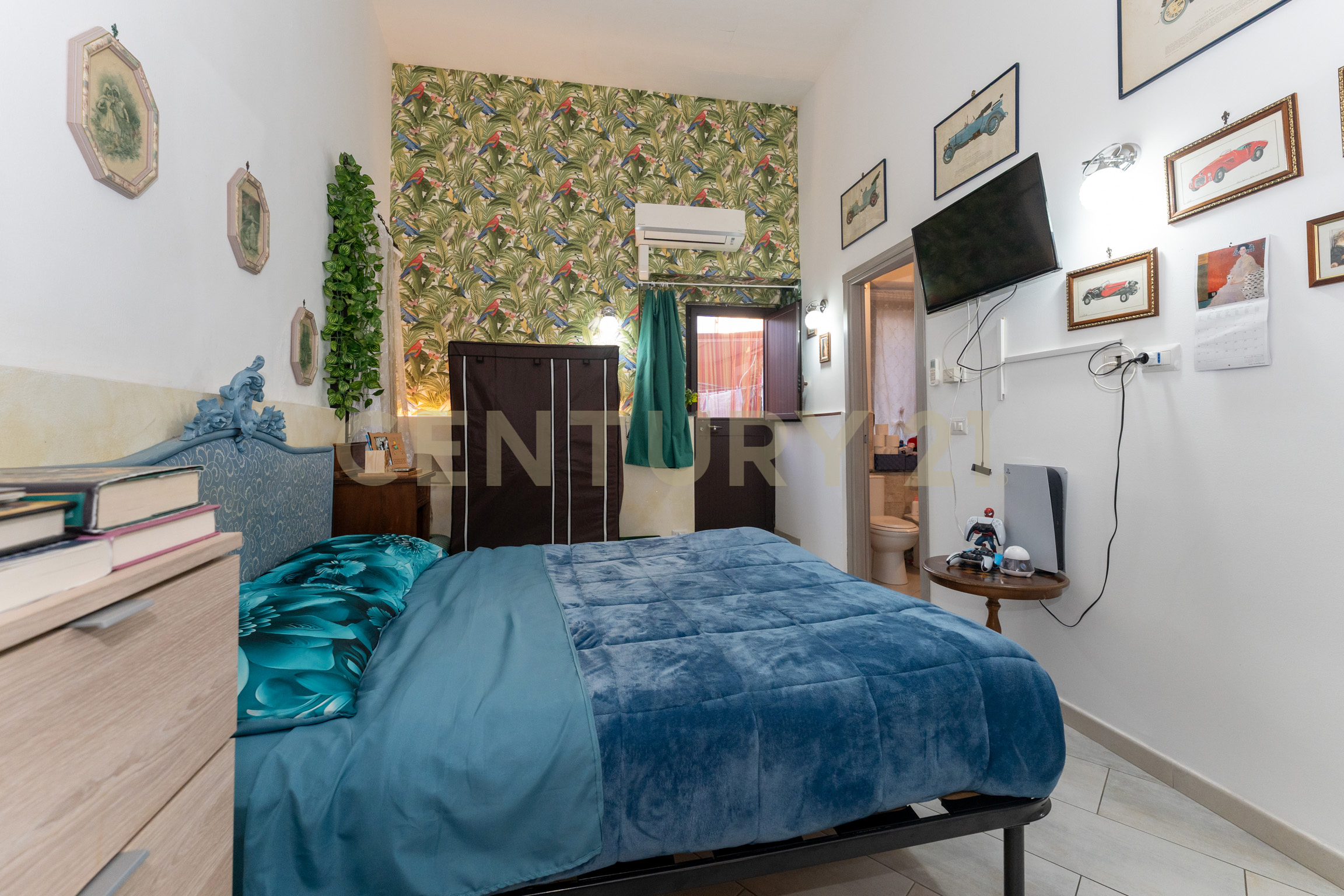 Bilocale con terrazzo in via adelia 98, Catania