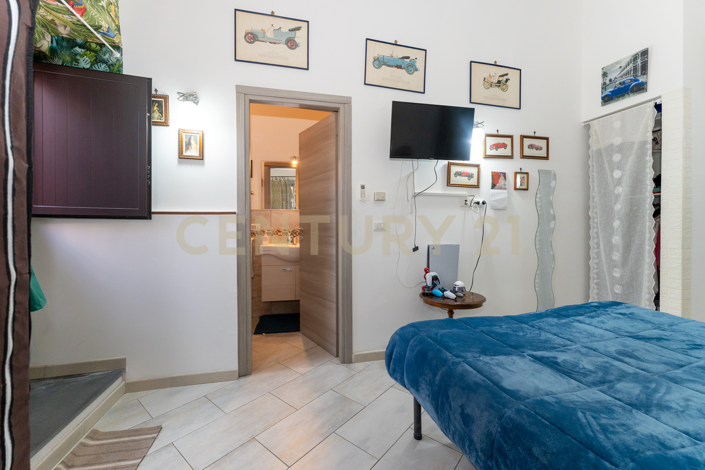 Bilocale con terrazzo in via adelia 98, Catania