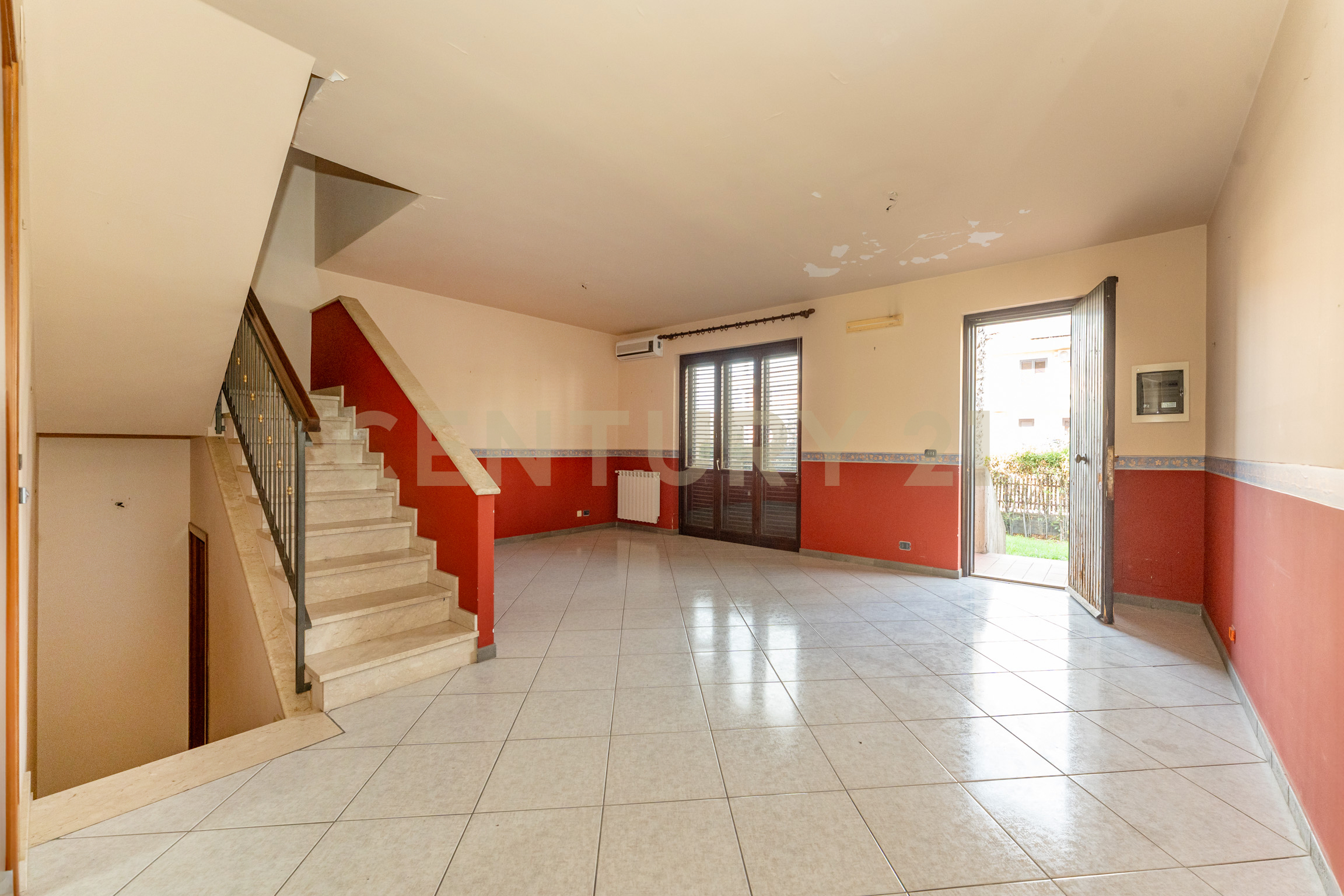 Villa con giardino in via porto marretti 17, Catania