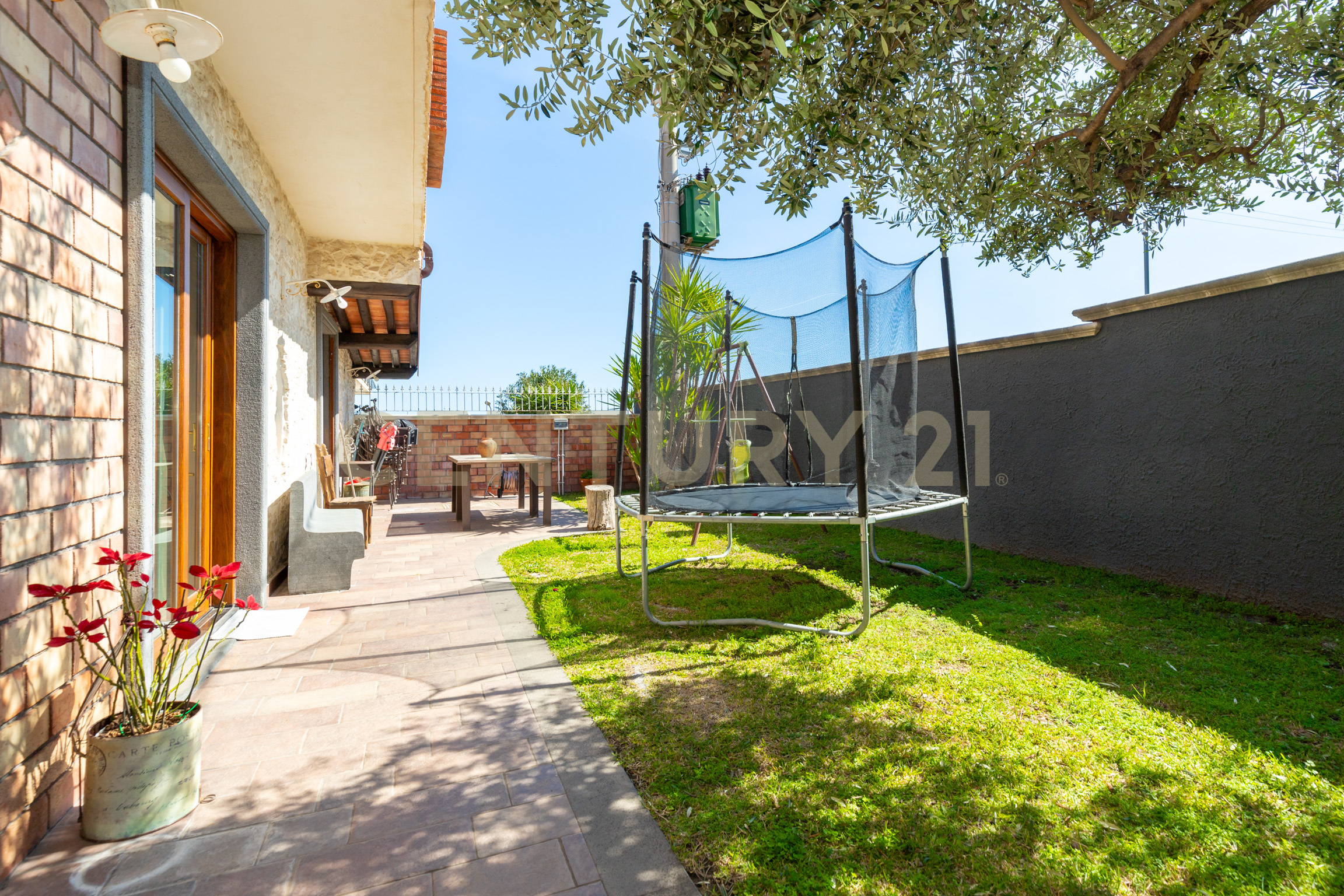Casa indipendente con giardino in via alessandria 80, San Giovanni la Punta