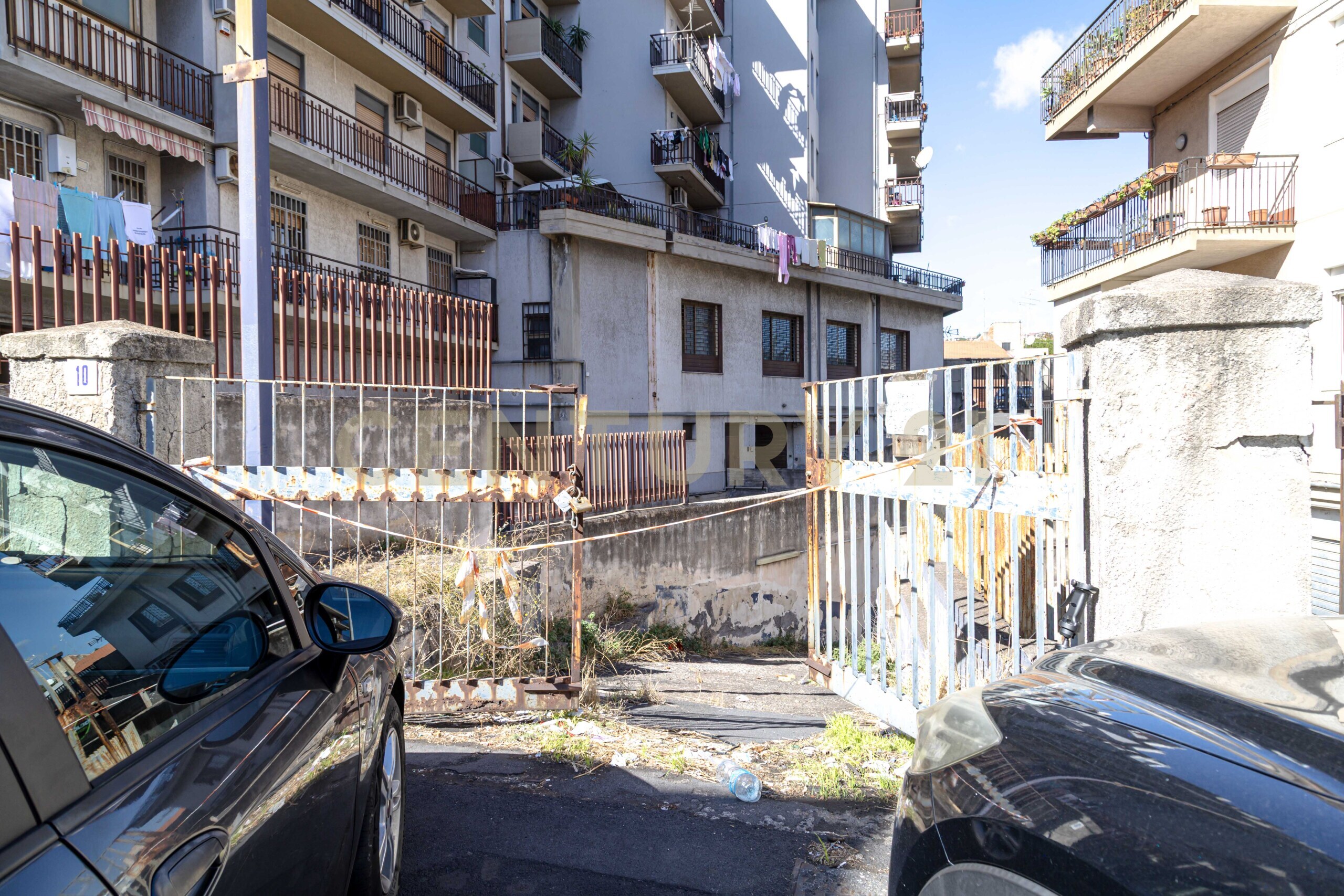 Locale commerciale in vendita in via renato fucini 10, Catania