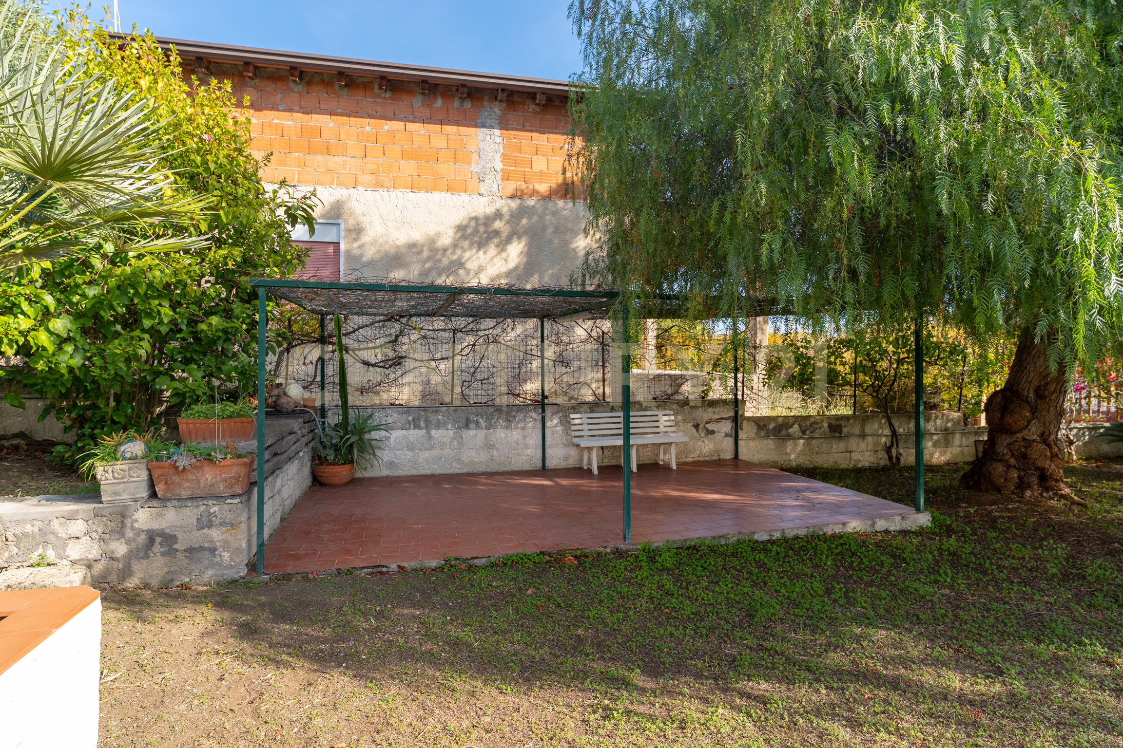 Casa indipendente con giardino in via del glicine, Augusta