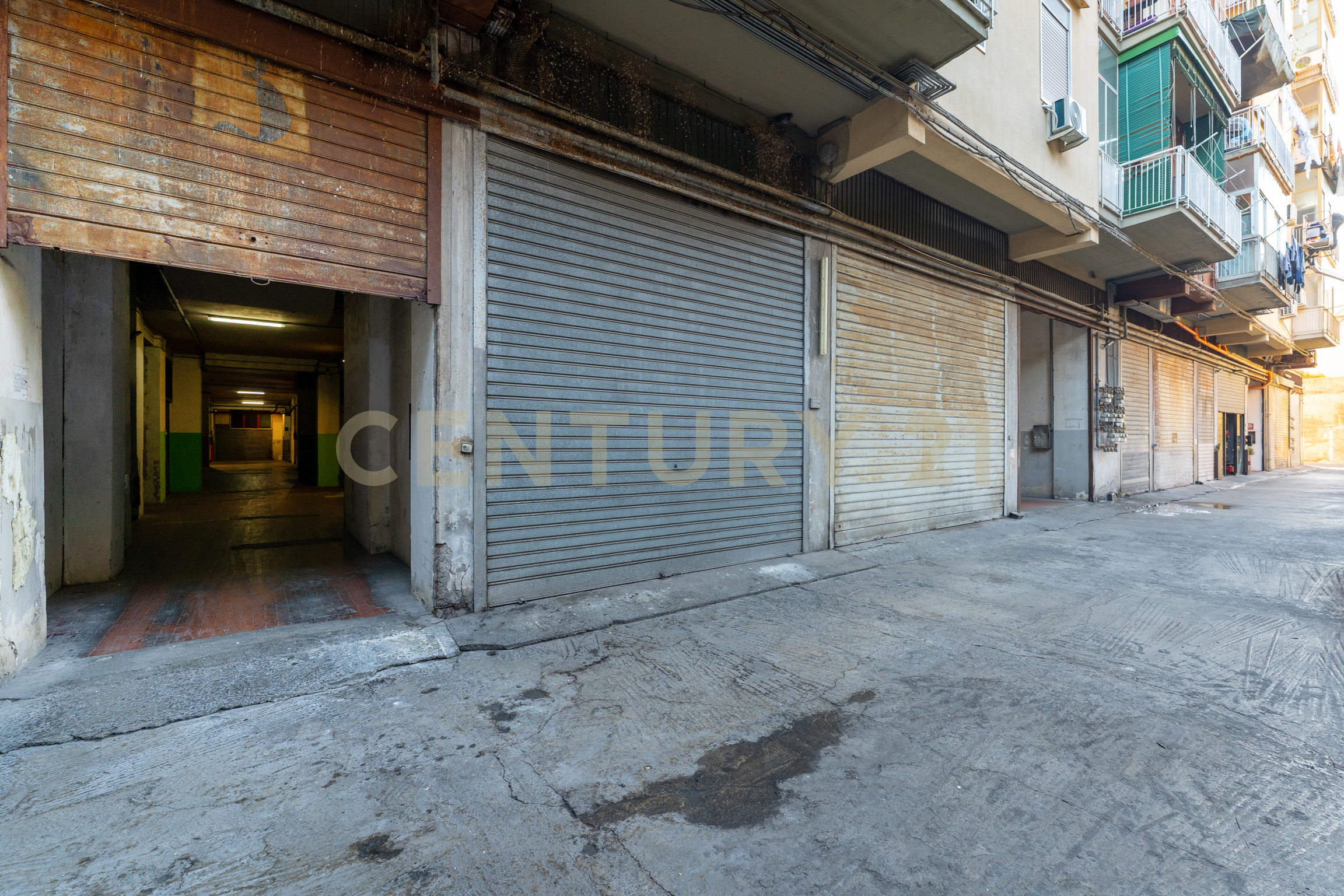 Box/Garage 115mq con box doppio in via del rotolo 42/b, Catania