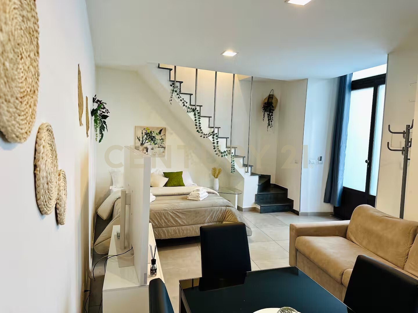 Loft ristrutturato in via cristoforo colombo 34, Catania