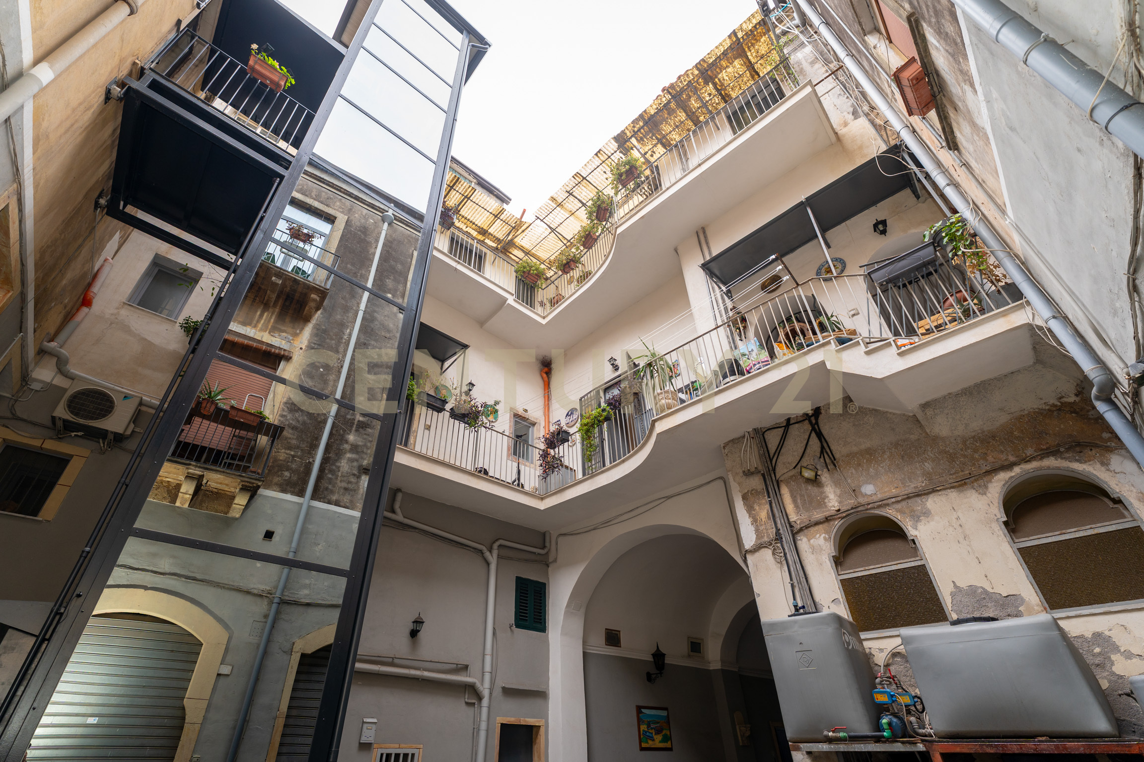 Quadrilocale in vendita in via transito 14, Catania